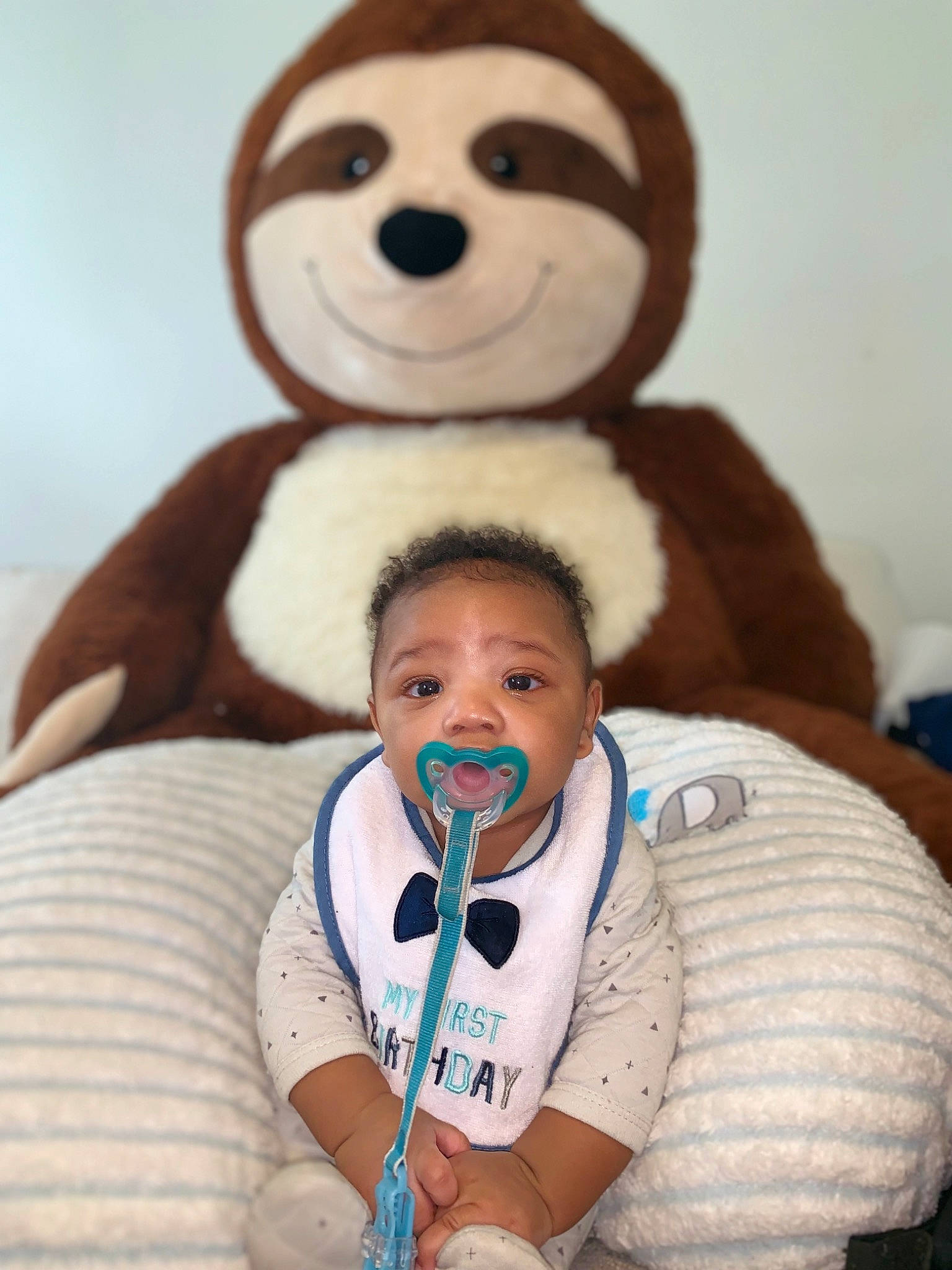 Kamren is registered to the contest to win money with this photo: person, smile