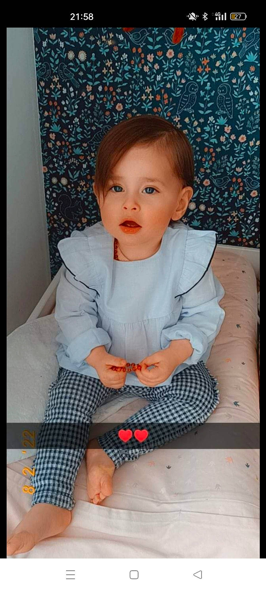 Giulia a rejoint le concours — aidez-le/la à gagner de superbes lots ! baby_toddler_clothing, cheek, cool, dress, face, head, human_body, iris, knee, leg, lip, neck, organ, person, pink, shorts, skin, sleeve, t_shirt, textile
