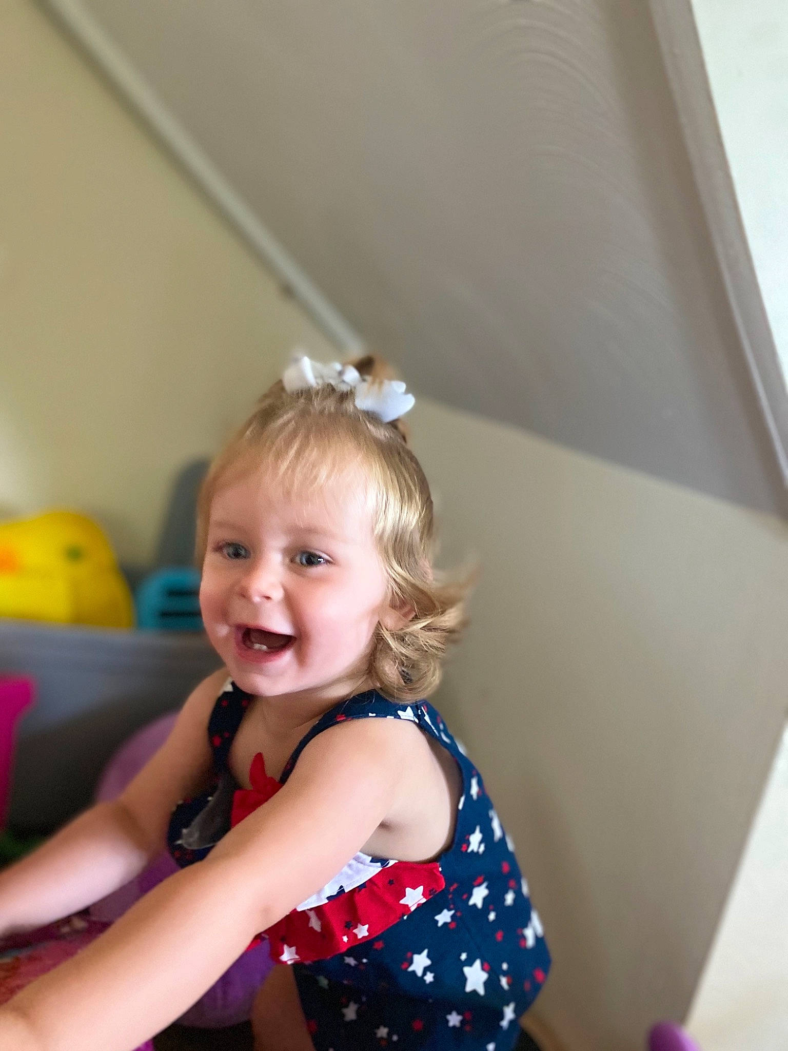 Alexia is registered to the contest to win money with this photo: baby, child, ear, fun, happy, person, photography, play, skin, smile, toddler, vacation