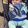 Jean participe au concours pour gagner de l'argent avec cette photo : airbag_label, baby, blanket, car_seat, eyes, face, hand, infant, jacket, onesie, outdoor, pacifier, pavement, plush_bunny, send_button, smile, snapchat_ui, socks, status_bar, time_display