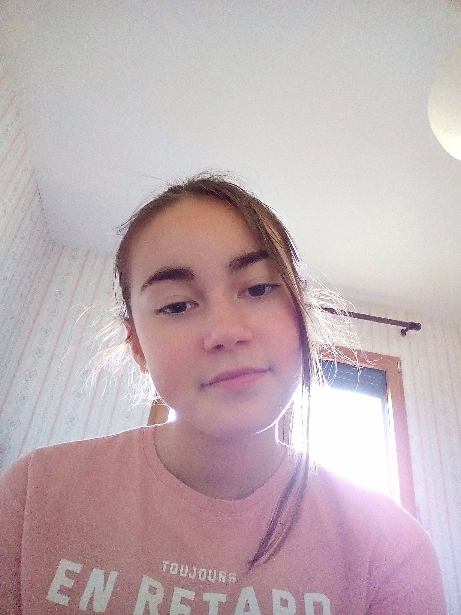 Mathilde participe au concours pour gagner de l'argent avec cette photo : beauty, cheek, chin, cool, eyebrow, eyelash, facial_expression, forehead, fun, hairstyle, happy, jaw, joy, lip, mouth, neck, nose, person, selfie, shoulder