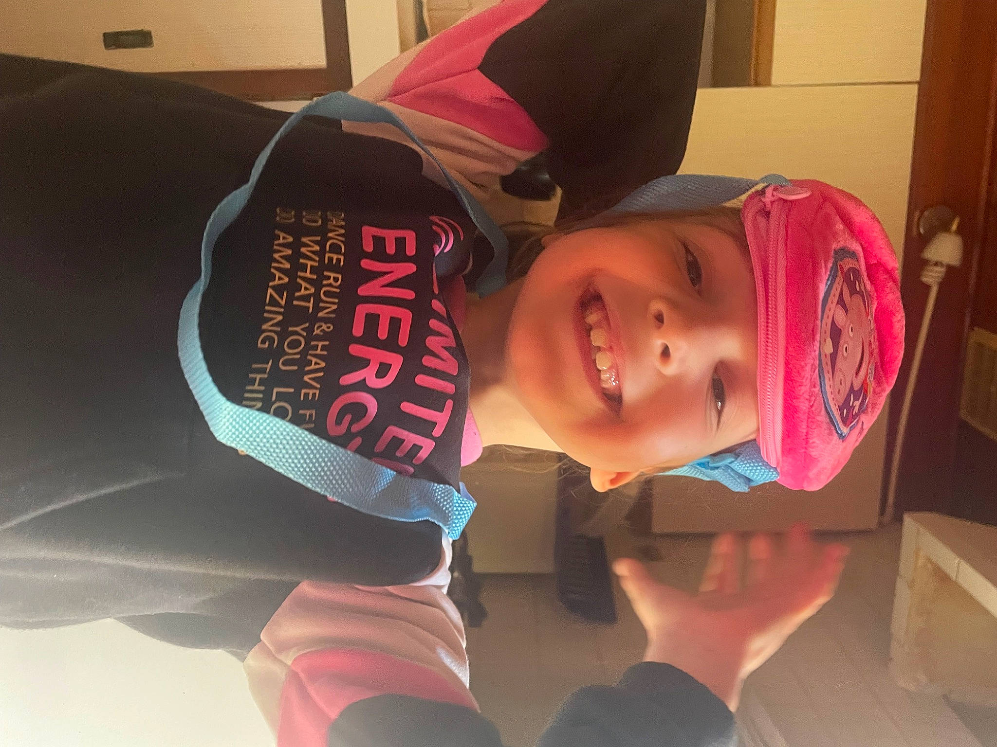 Léa Cambra participe au concours pour gagner de l'argent avec cette photo : baseball_cap, cap, cheek, child, chin, cool, cricket_cap, eyelash, fun, hat, headgear, headwear, joy, lip, magenta, mouth, person, pink, skin, sleeve