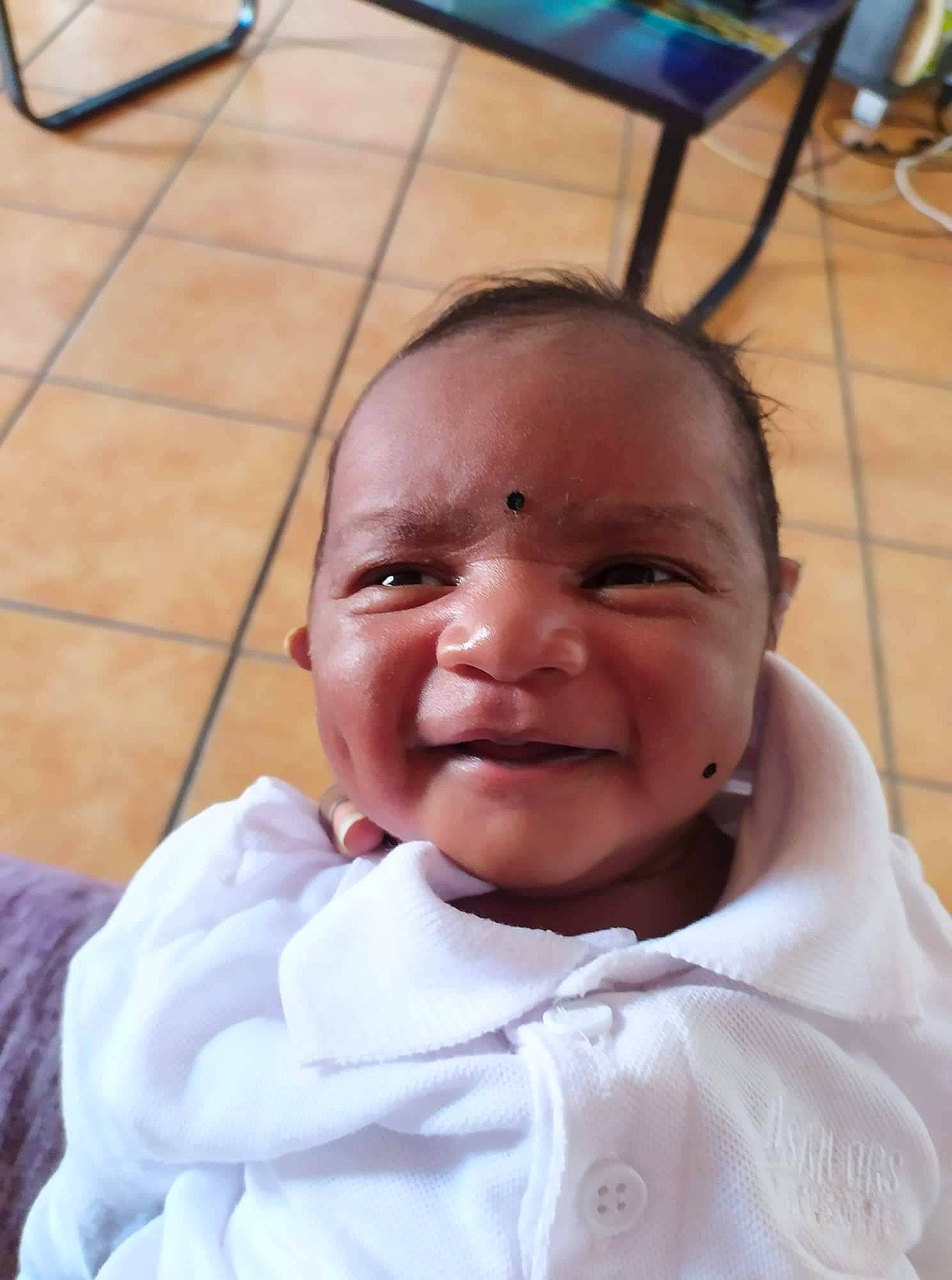 Darrel participe au concours pour gagner de l'argent avec cette photo : baby, cheek, child, chin, face, facial_expression, forehead, head, joy, nose, person, skin, smile, toddler