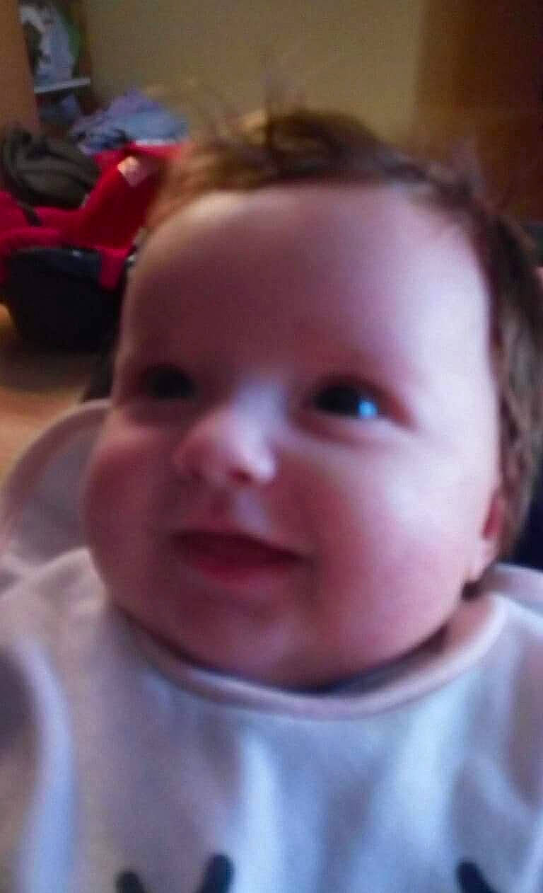 Sophie a rejoint le concours — aidez-le/la à gagner de superbes lots ! boy, cheek, child, chin, day, emotion, eye, eyebrow, face, facial_expression, forehead, hair, human_hair_color, infant, lip, nose, person, skin, smile, toddler