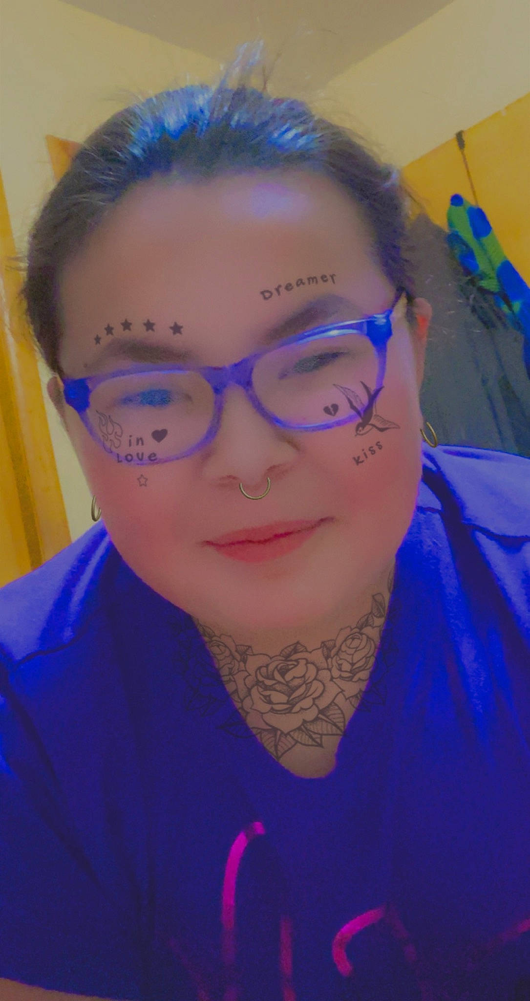 Isabella is registered to the contest to win money with this photo: blue, cheek, chin, ear, eye, eyebrow, eyewear, facial_expression, forehead, glasses, head, jaw, lip, mouth, nose, organ, person, purple, skin, smile