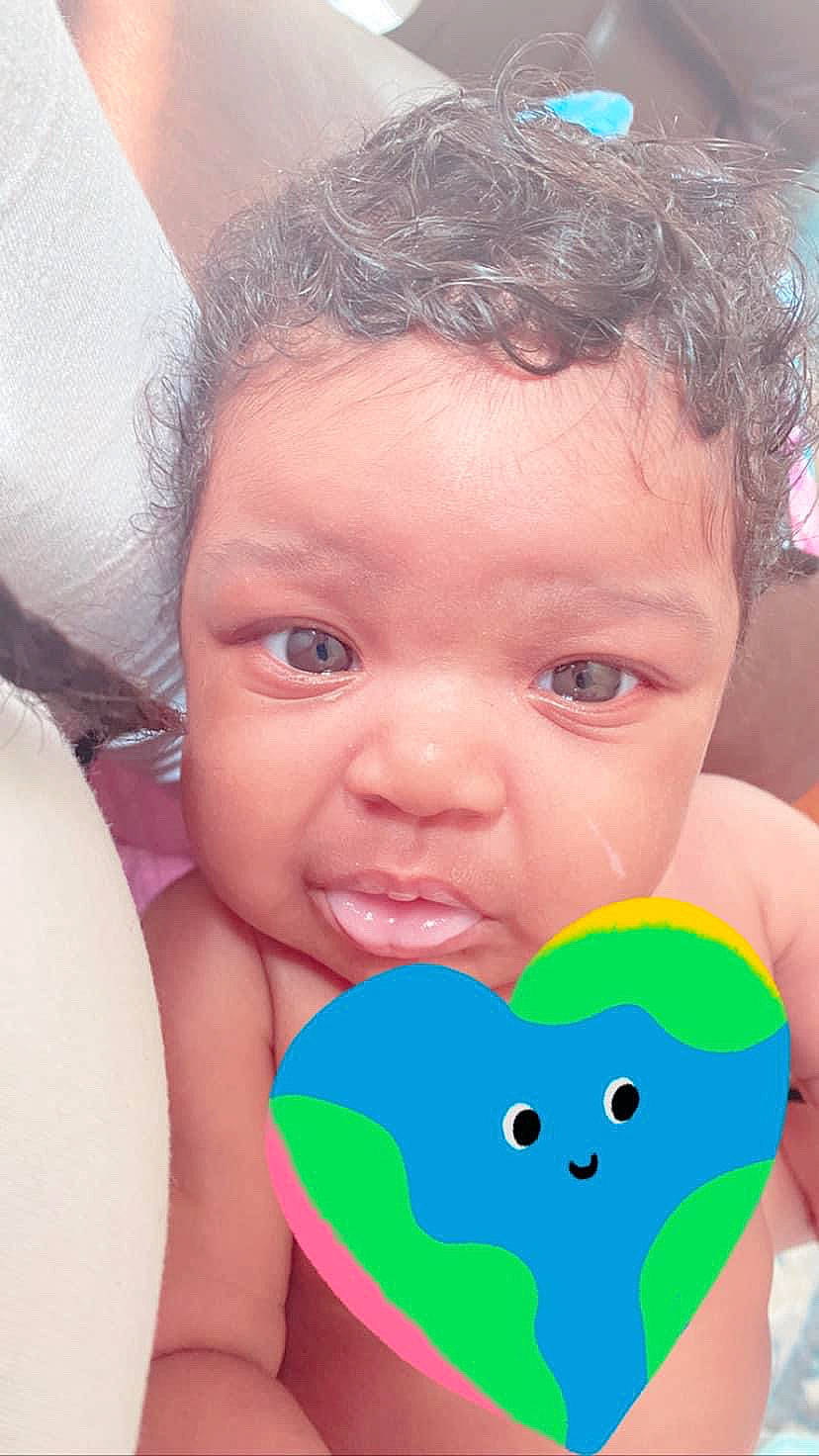 Makenzie is registered to the contest to win money with this photo: cheek, eye, eyelash, facial_expression, finger, gesture, hair, hairstyle, hand, happy, head, human_body, lip, mouth, nose, organ, person, pink, product, skin