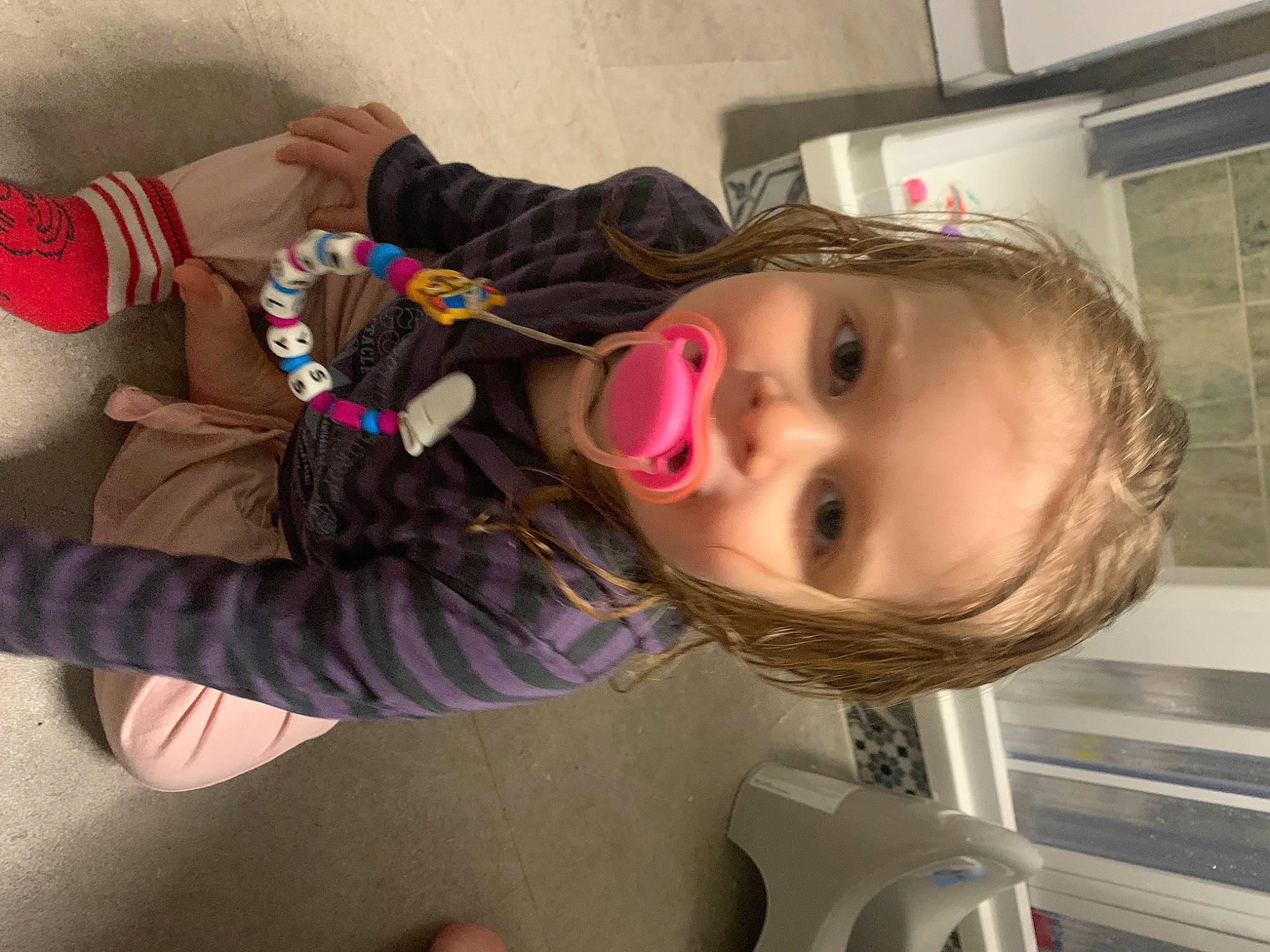 Maelys participe au concours pour gagner de l'argent avec cette photo : blond, cheek, child, comfort, cool, eyebrow, eyelash, eyewear, face, facial_expression, fun, happy, joint, lip, mouth, nose, person, skin, smile, toddler