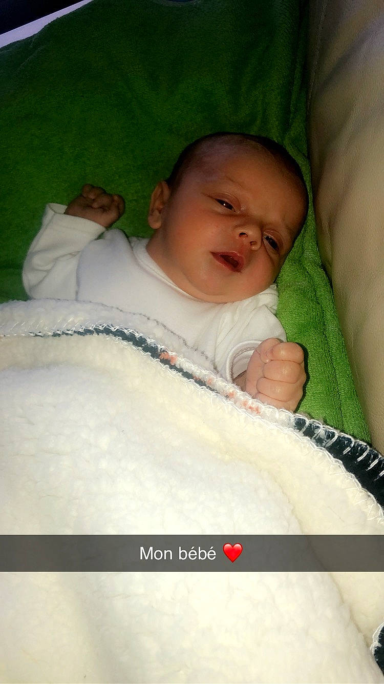 Kamron participe au concours pour gagner de l'argent avec cette photo : baby, baby_products, cheek, child, nose, person, product, skin, sleep, toddler