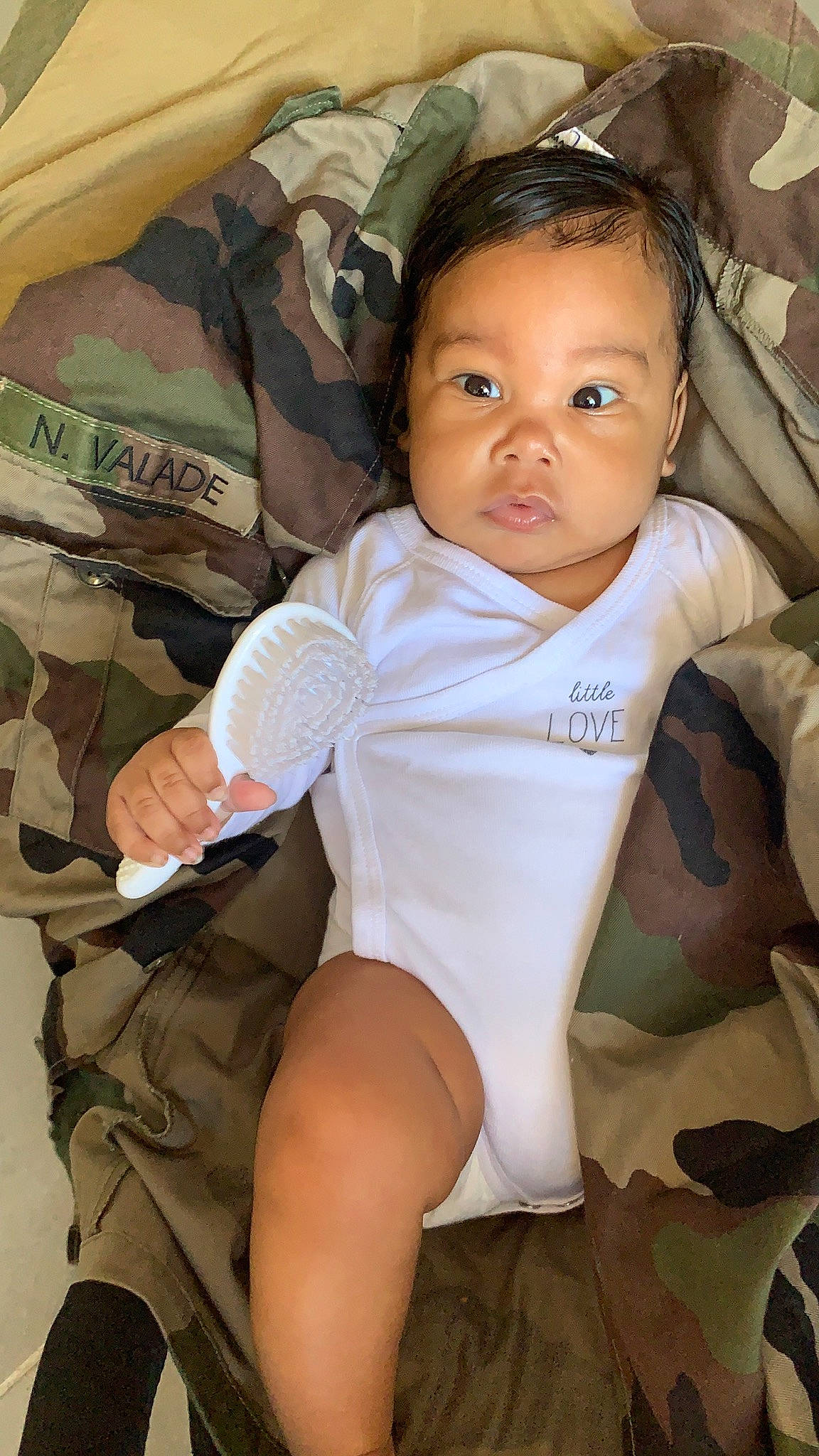 Nateo participe au concours pour gagner de l'argent avec cette photo : baby, child, person, toddler