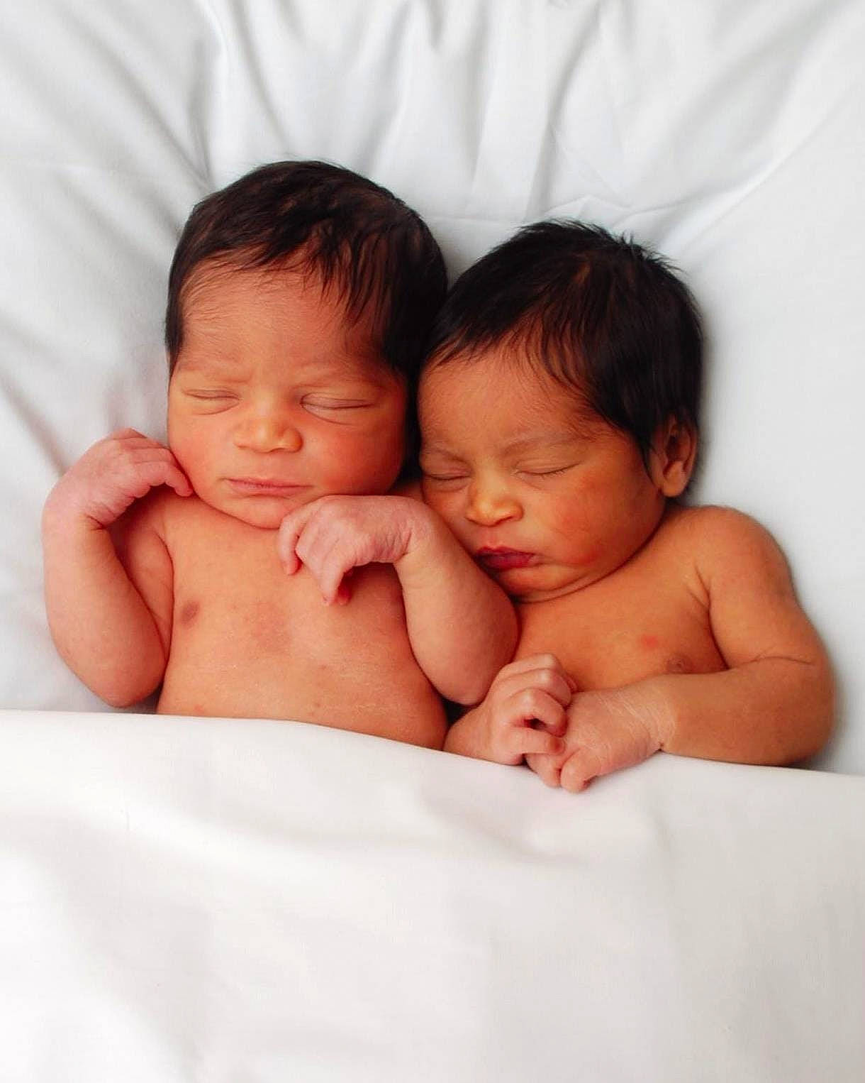 Kail'Ahni is registered to the contest to win money with this photo: baby, baby_sleeping, bedtime, birth, cheek, child, comfort, gesture, happy, love, mother, nose, person, photography, sibling, skin, sleep, smile, toddler