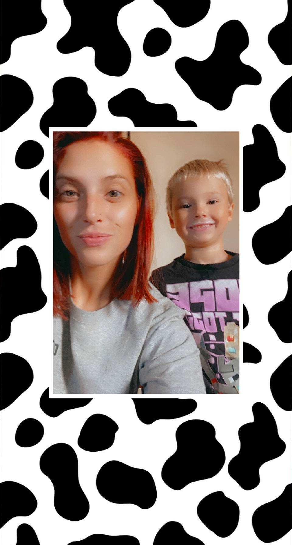 Avian is registered to the contest to win money with this photo: black, eye, eyelash, facial_expression, fashion, font, gesture, hair, hairstyle, happy, head, human, joy, organ, people, person, photograph, product, sleeve, smile