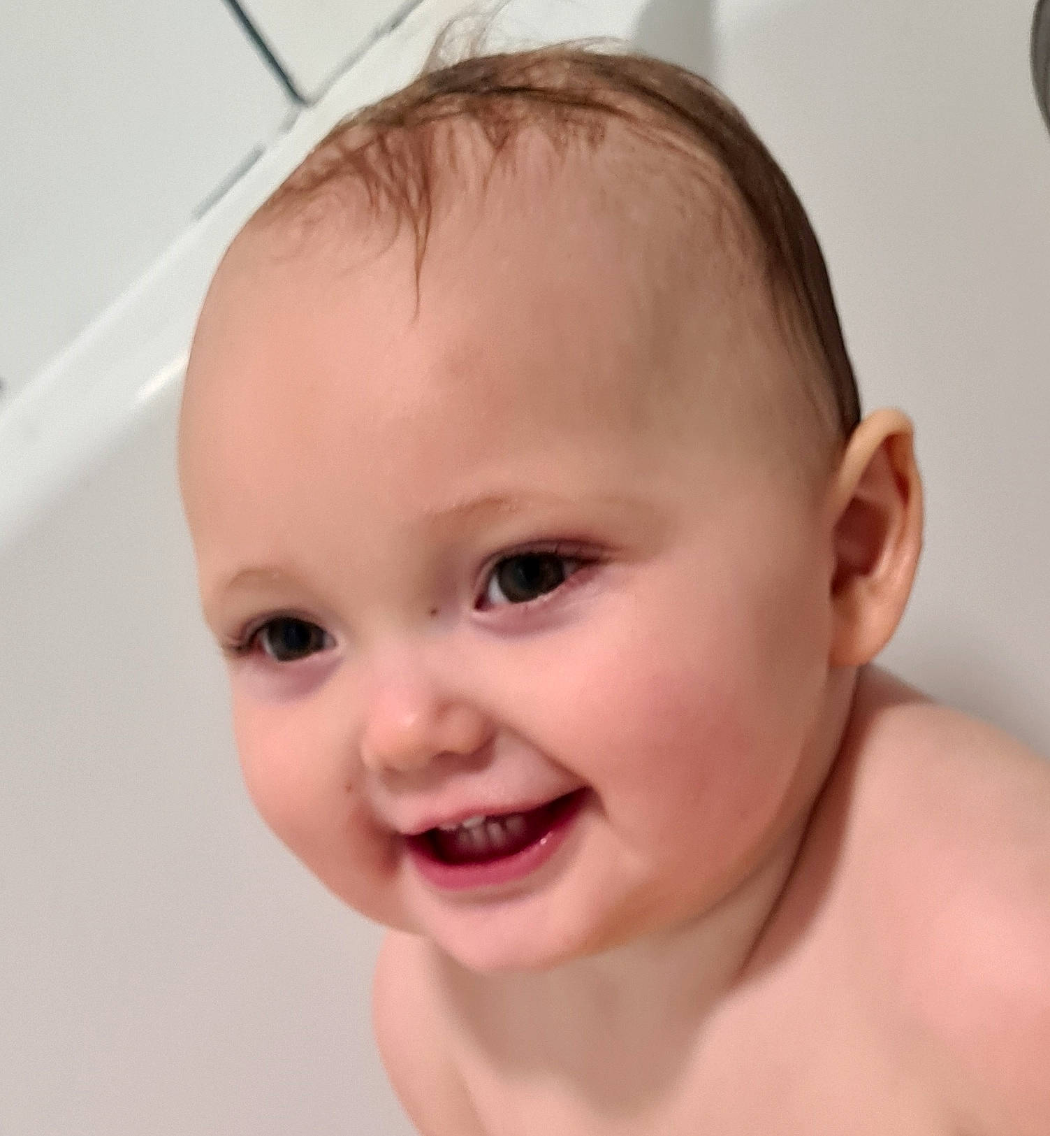 Isla is registered to the contest to win money with this photo: baby, baby_bathing, baby_laughing, baby_making_funny_faces, bathing, bathroom, cheek, chest, child, ear, eyebrow, eyelash, forehead, happy, jaw, joy, lip, neck, nose, person
