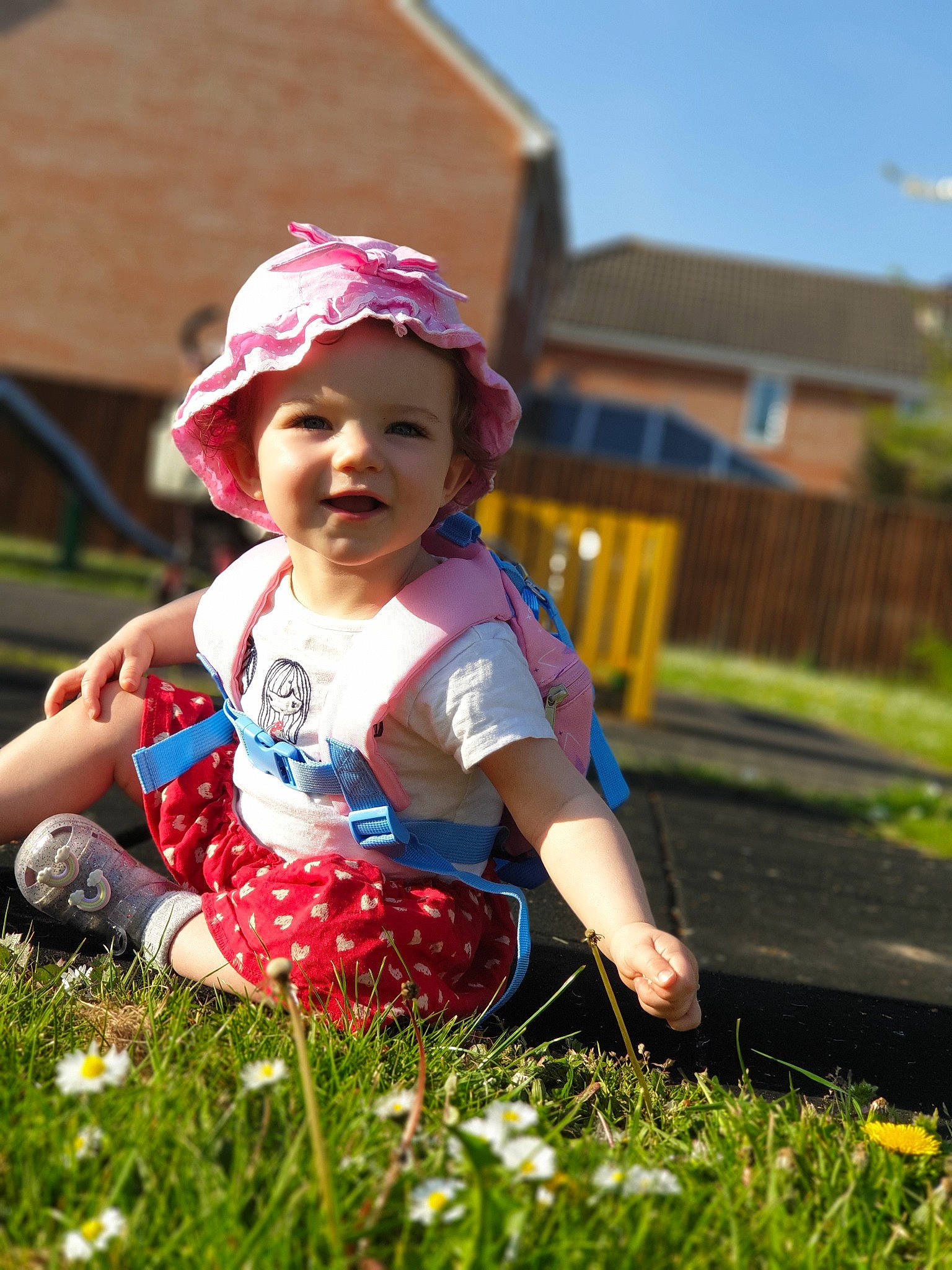 Poppy-mai is registered to the contest to win money with this photo: baby, child, fun, garden, grass, grass_family, happy, lawn, people, person, photography, pink, plant, play, recreation, skin, smile, spring, summer, sunlight