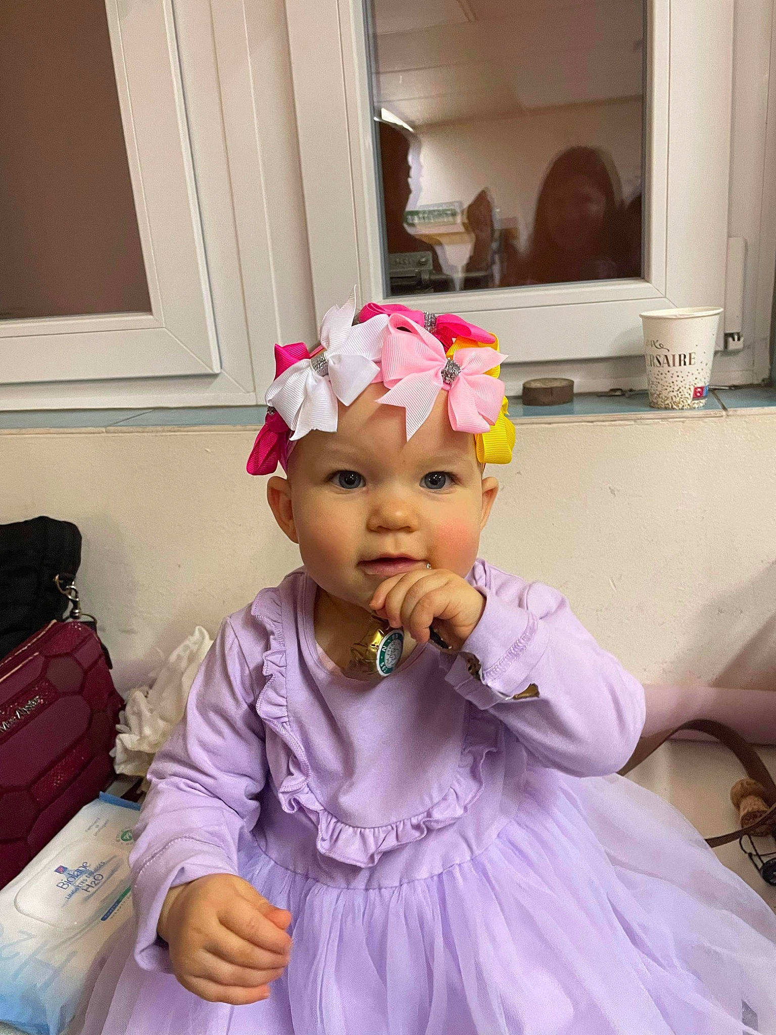 Anna participe au concours pour gagner de l'argent avec cette photo : baby, baby_toddler_clothing, backpack, bag, baggage, child, costume, dress, event, fashion_accessory, hair_accessory, happy, hat, headband, headpiece, headwear, luggage_and_bags, magenta, person, pink