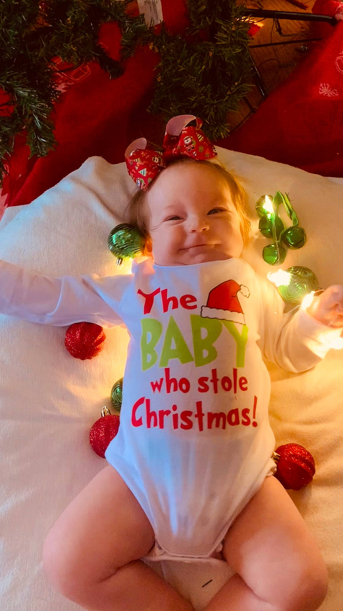 Saylem is registered to the contest to win money with this photo: baby_toddler_clothing, chest, child, event, facial_expression, fictional_character, finger, font, fun, gesture, happy, holiday, human_body, human_leg, nail, person, skin, smile, thigh, thumb