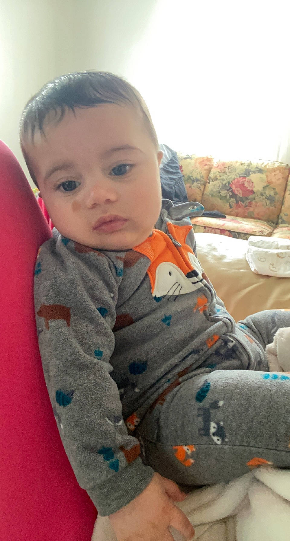 Amari is registered to the contest to win money with this photo: baby, baby_toddler_clothing, cheek, chin, comfort, eye, facial_expression, hair, human_body, iris, leg, lip, mammal, mouth, neck, nose, person, skin, sleeve, standing