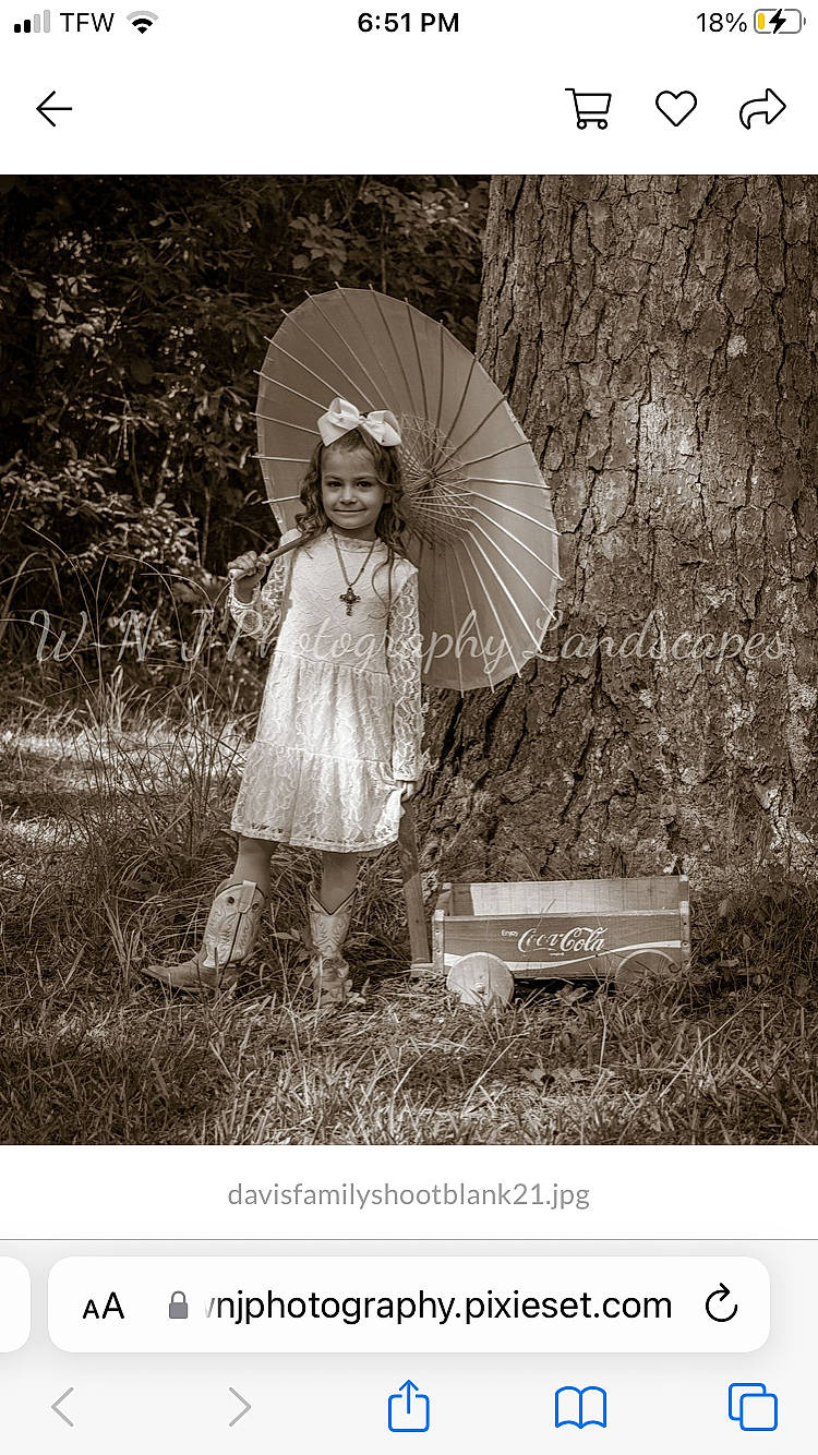 Sariah is registered to the contest to win money with this photo: fashion_accessory, flash_photography, font, grass, grassland, happy, joy, monochrome, monochrome_photography, pattern, people_in_nature, person, photo_caption, plant, portrait, portrait_photography, retro_style, sleeve, stock_photography, tints_and_shades