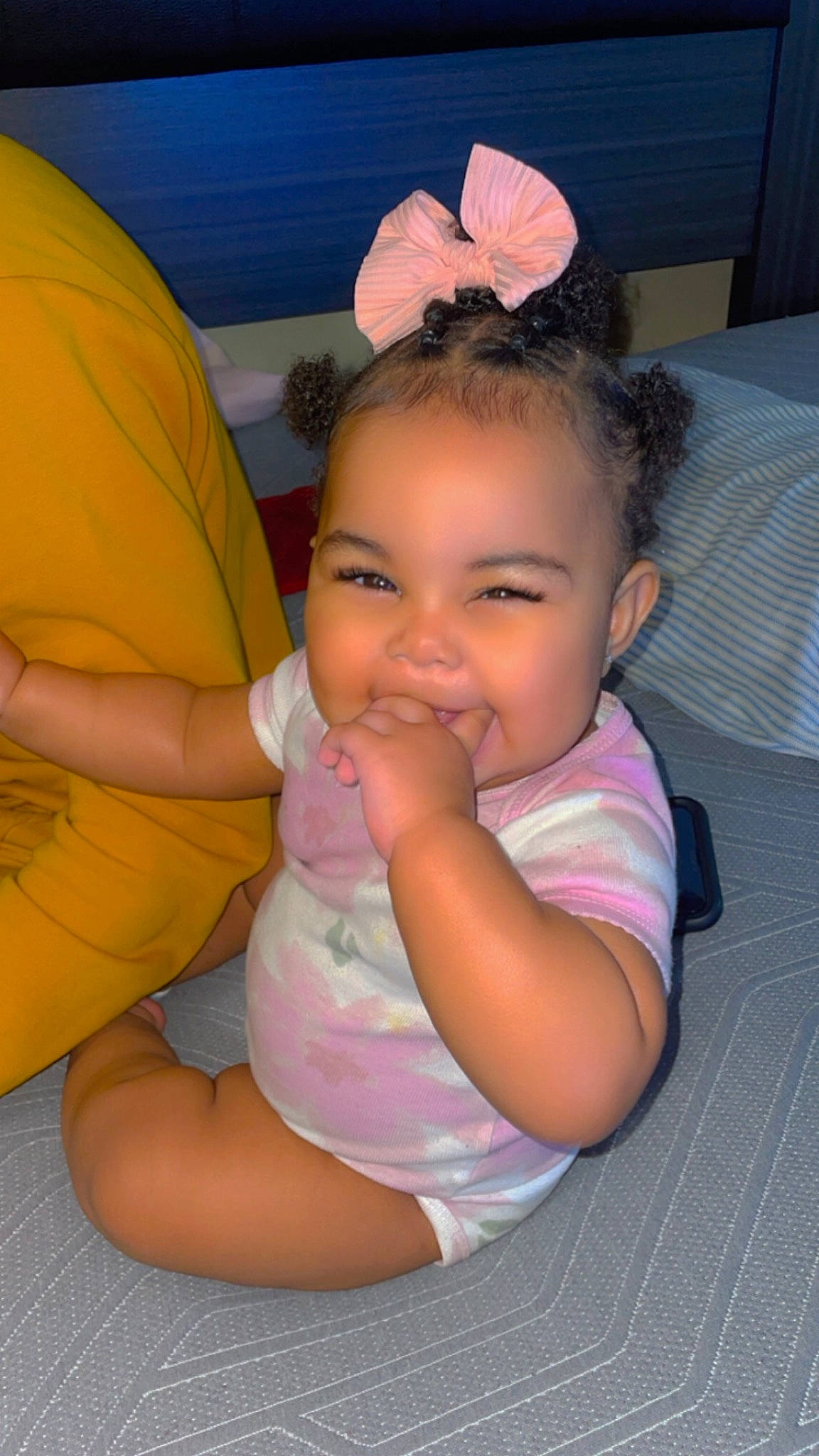 Nariah is registered to the contest to win money with this photo: cheek, comfort, ear, eye, eyebrow, eyelash, facial_expression, gesture, happy, human_body, iris, joy, lip, mouth, nose, person, pink, purple, shoulder, skin