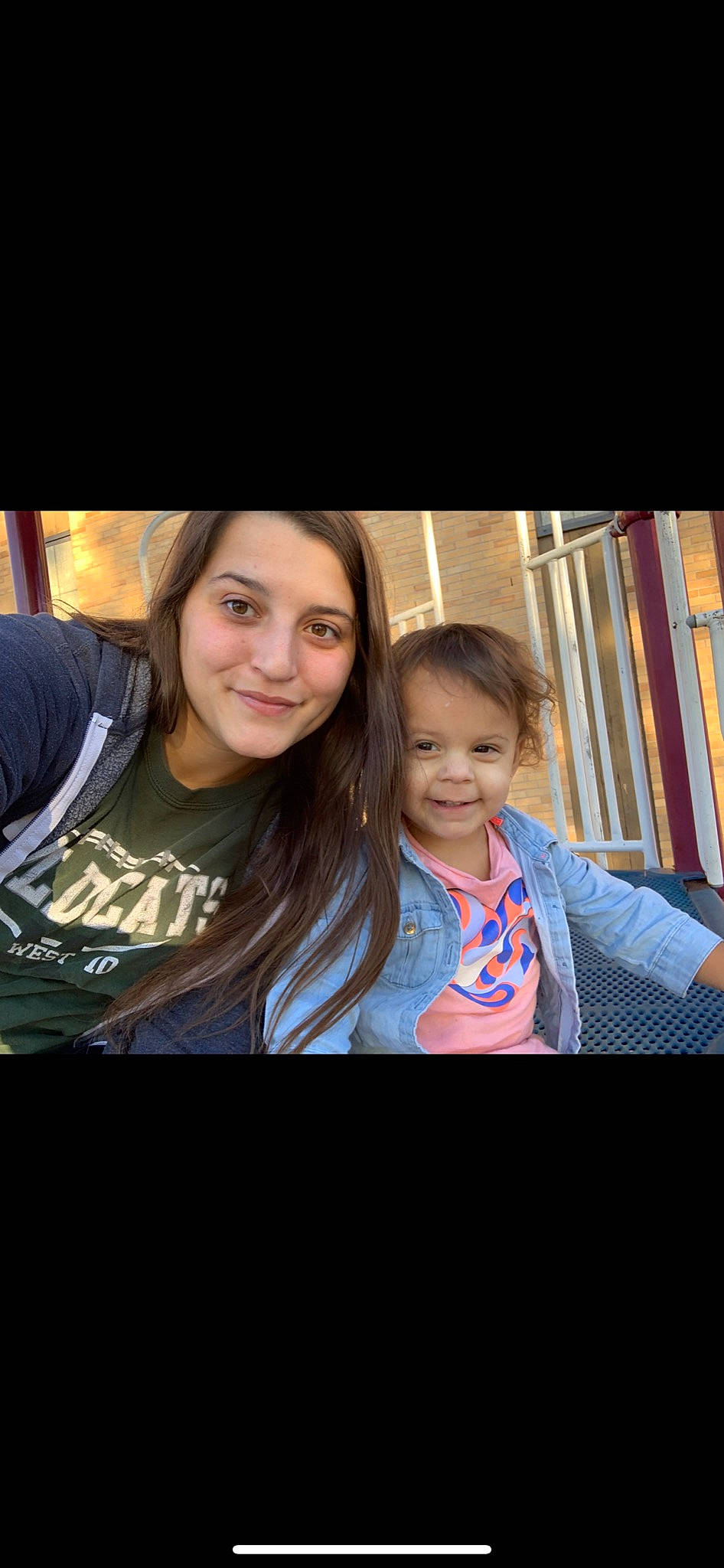 Khalia is registered to the contest to win money with this photo: child, cool, eye, face, facial_expression, family, friendship, fun, happy, head, joy, laugh, people, person, photography, selfie, sibling, smile, snapshot, t_shirt