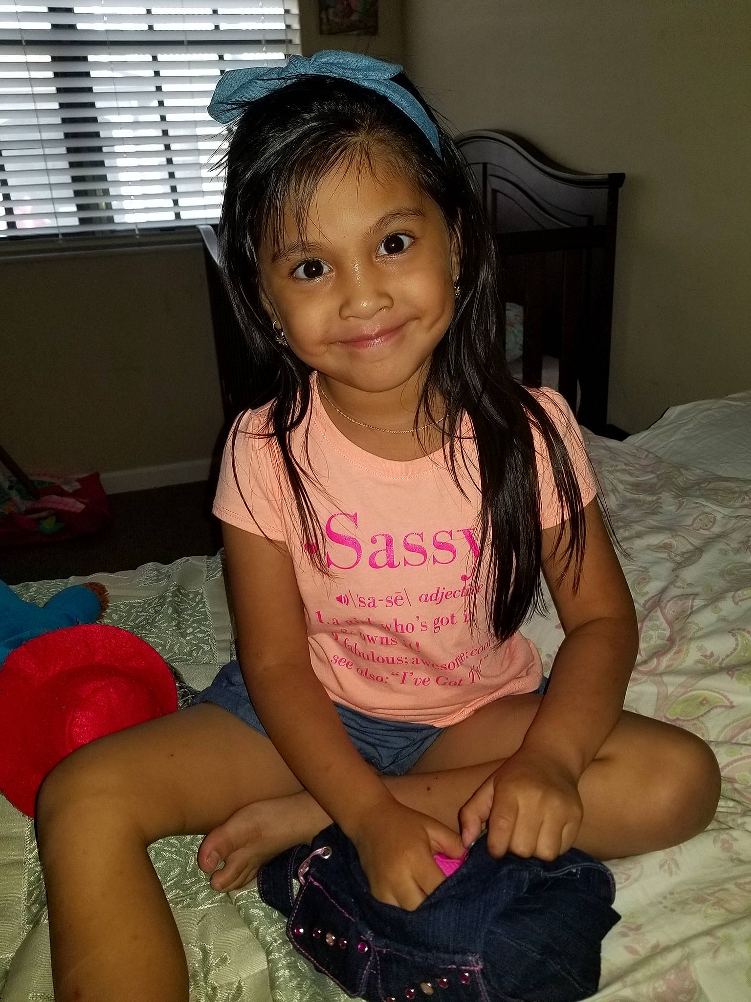 Gardenia is registered to the contest to win money with this photo: abdomen, arm, beauty, black_hair, cheek, child, cool, eye, girl, hairstyle, human_body, joy, leg, long_hair, mouth, organ, person, sitting, skin, smile