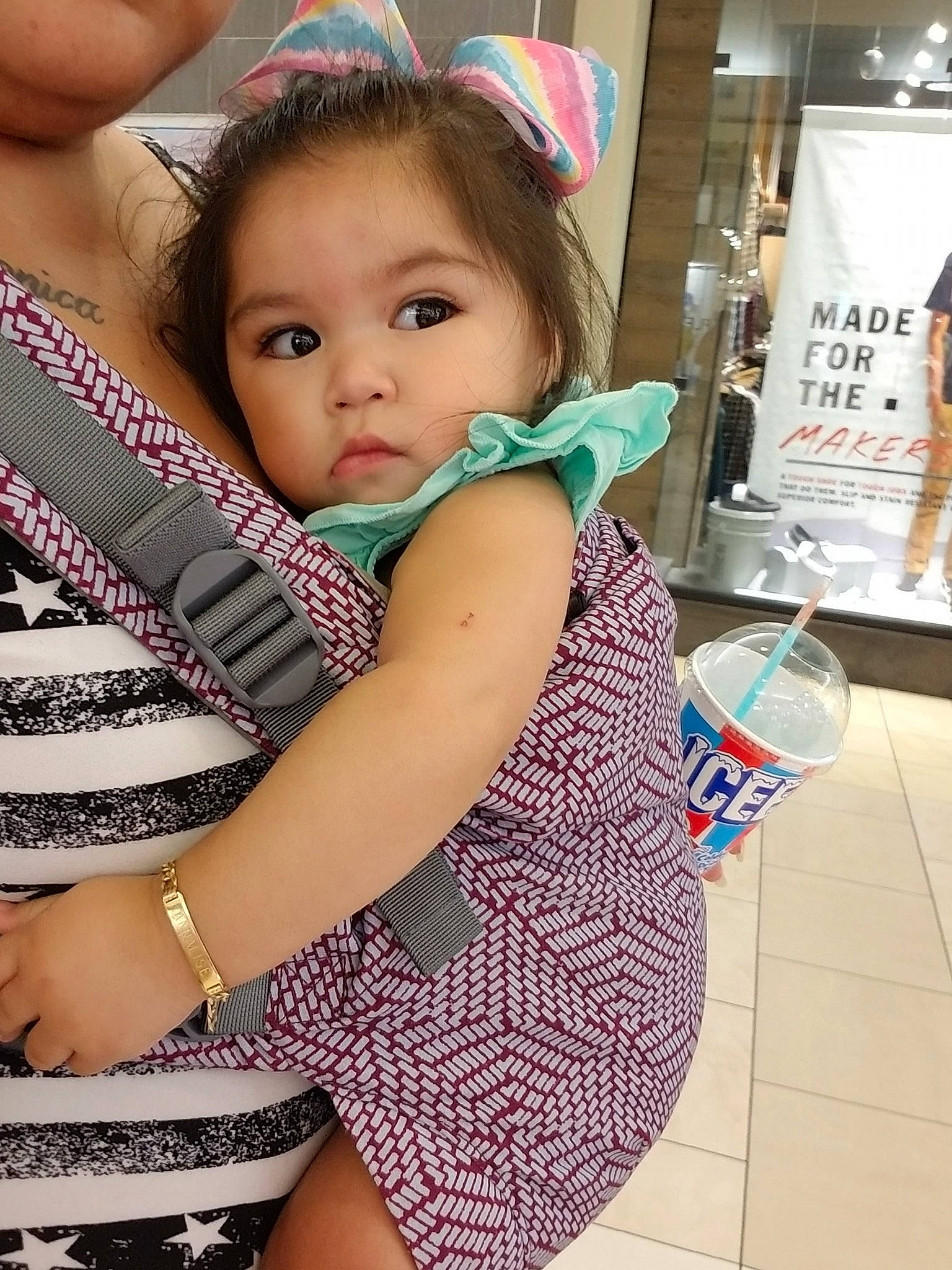 Annalise is registered to the contest to win money with this photo: abdomen, arm, beauty, cheek, child, daughter, human_leg, joint, leg, person, shoulder, skin, thigh, toddler, trunk