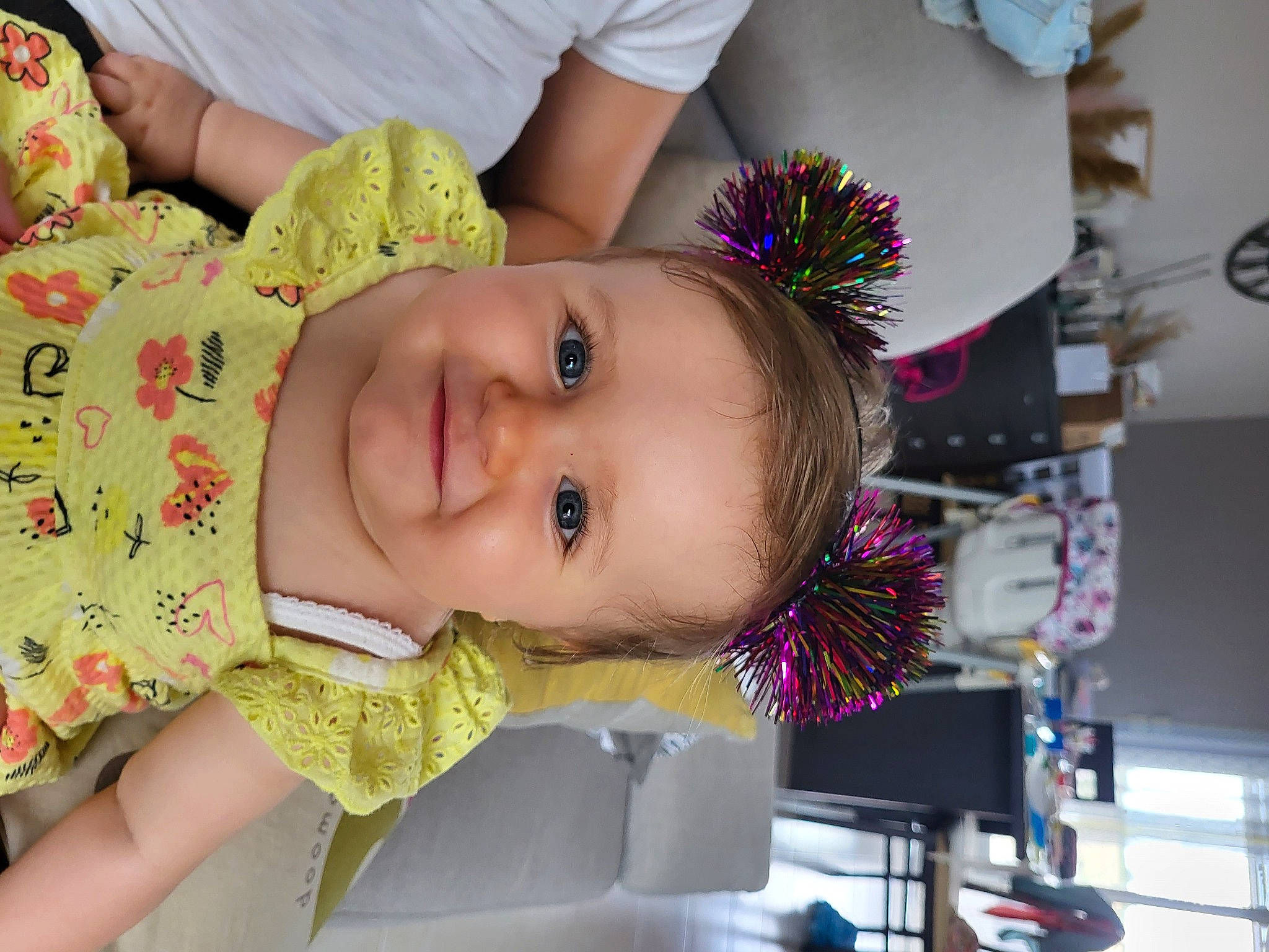 Anna participe au concours pour gagner de l'argent avec cette photo : baby_toddler_clothing, cheek, chin, event, eye, eyelash, face, facial_expression, fun, happy, head, iris, joy, lip, nose, person, pink, plant, skin, smile