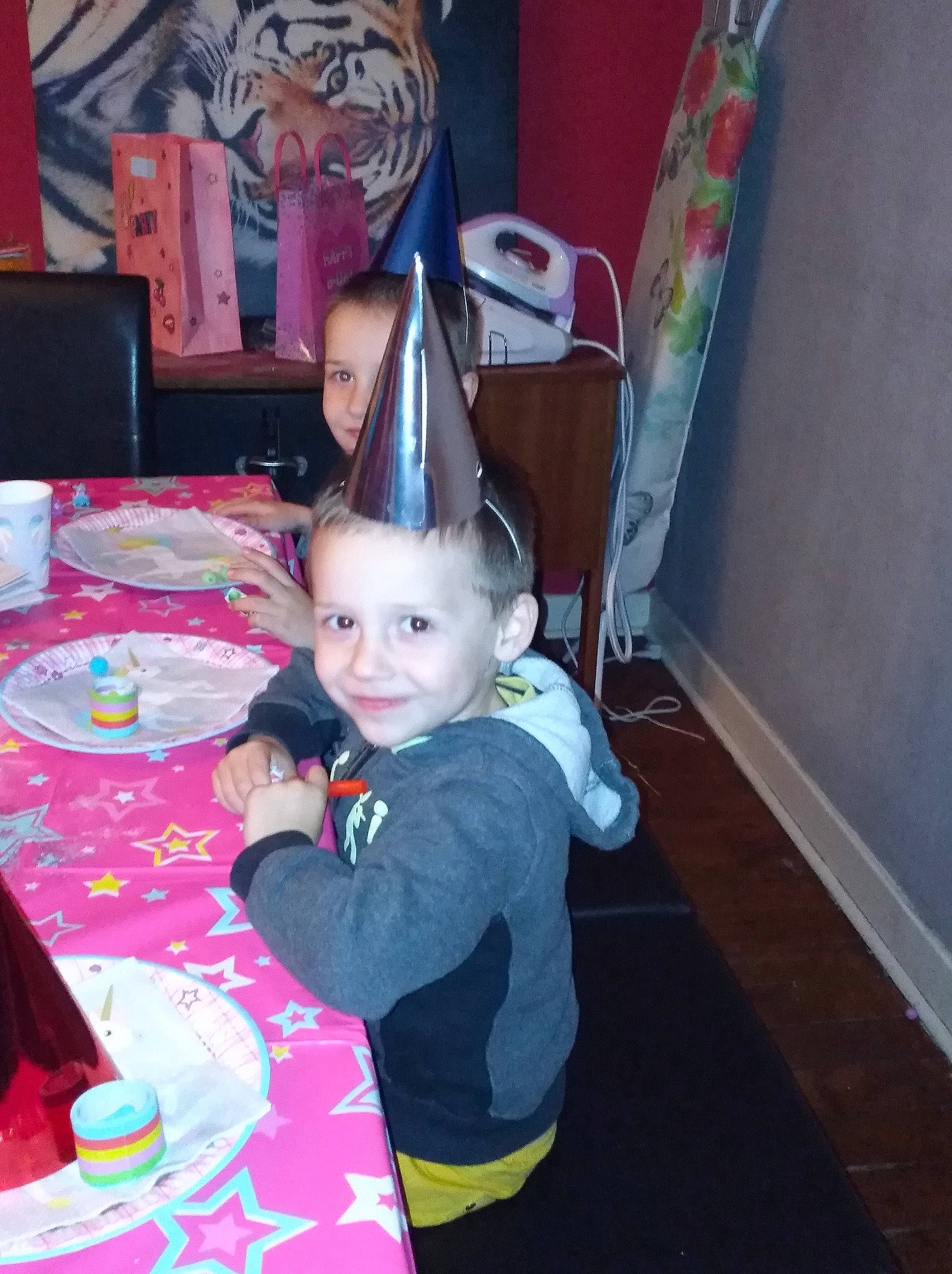 Aleandro a rejoint le concours — aidez-le/la à gagner de superbes lots ! child, day, fun, person, pink, play, product, skin, textile, toddler