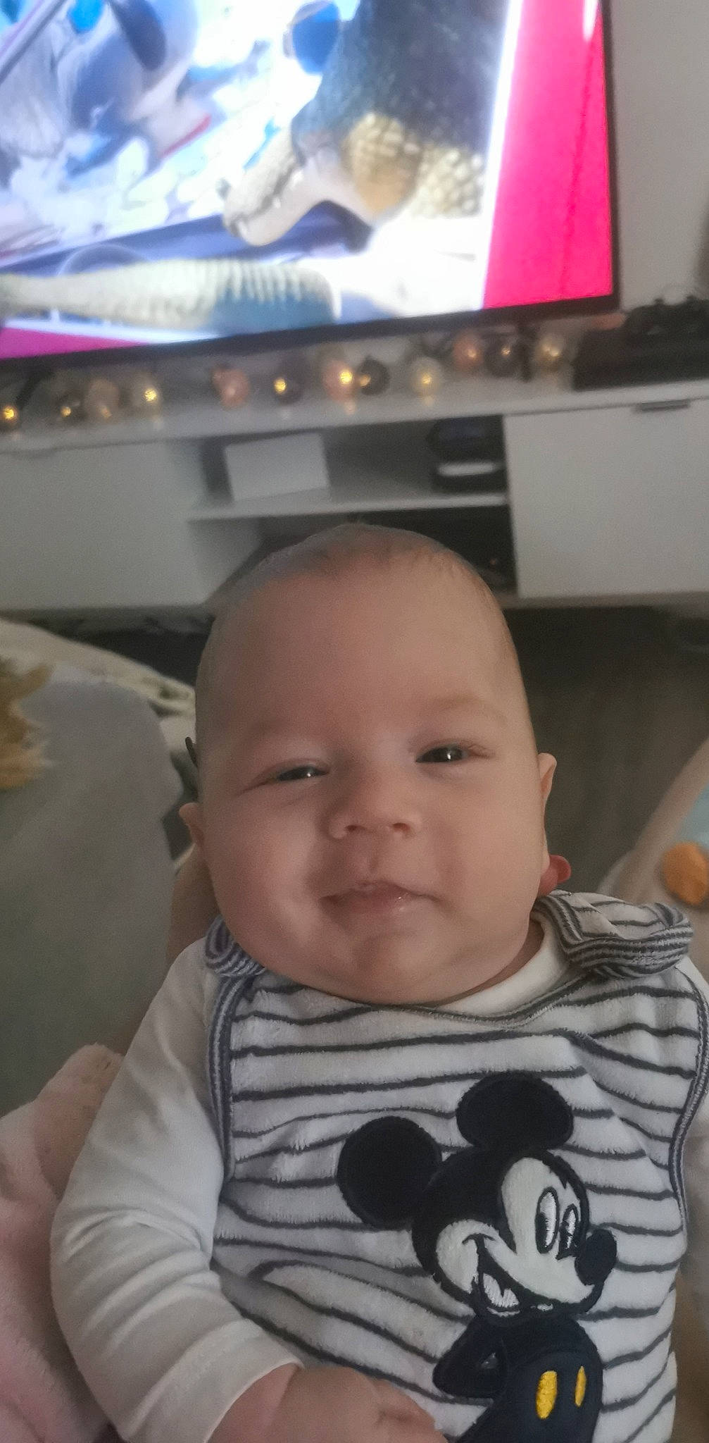 Keenan participe au concours pour gagner de l'argent avec cette photo : baby, baby_products, baby_toddler_clothing, cheek, child, chin, eye, eyebrow, fun, happy, iris, mouth, nose, person, sitting, skin, sleeve, smile, snapshot, toddler