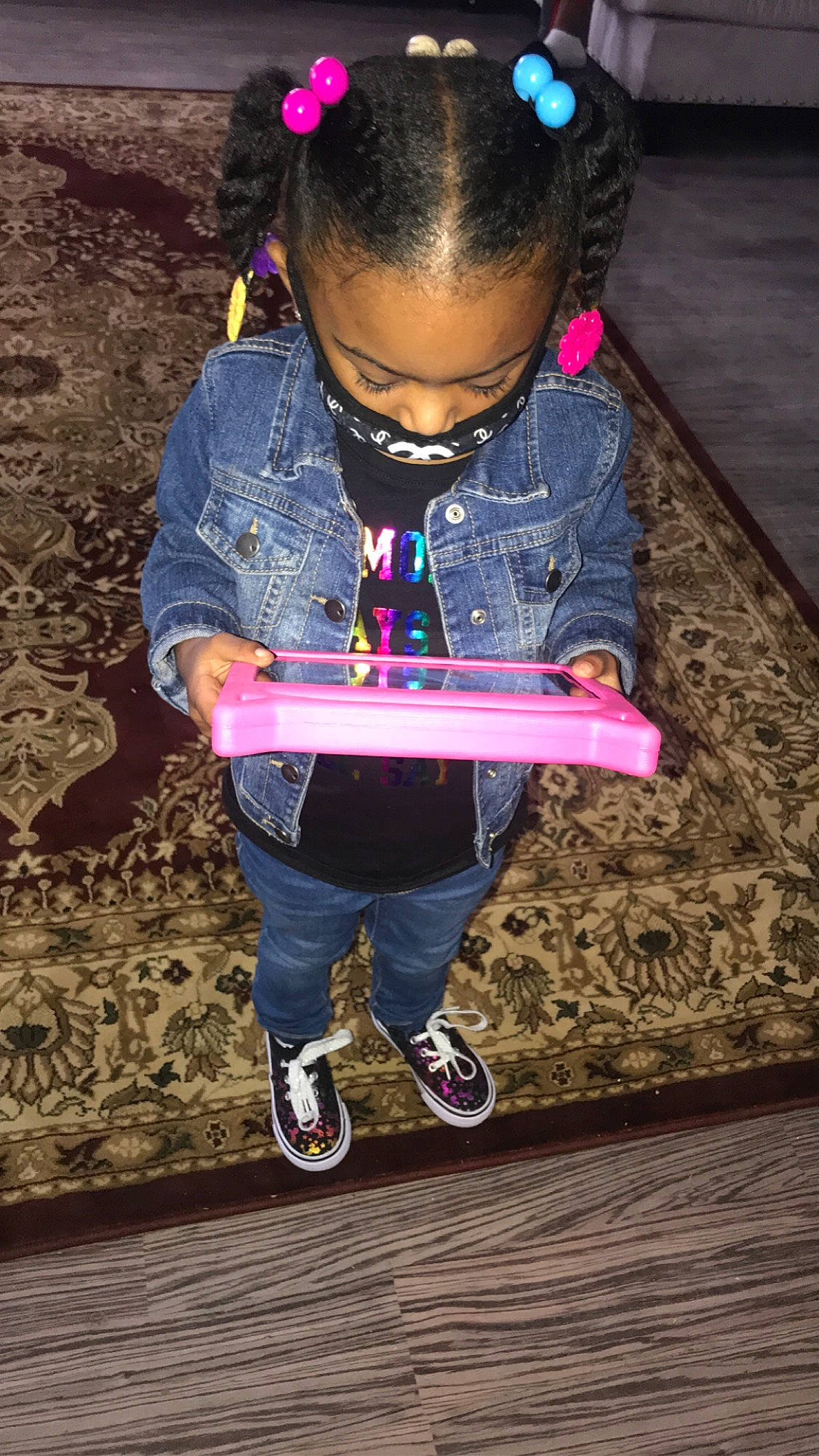 Zyonna is registered to the contest to win money with this photo: baby_toddler_clothing, blue, child, costume, event, fun, happy, head, jewellery, magenta, pattern, person, pink, play, purple, sitting, sleeve, sock, t_shirt, toddler