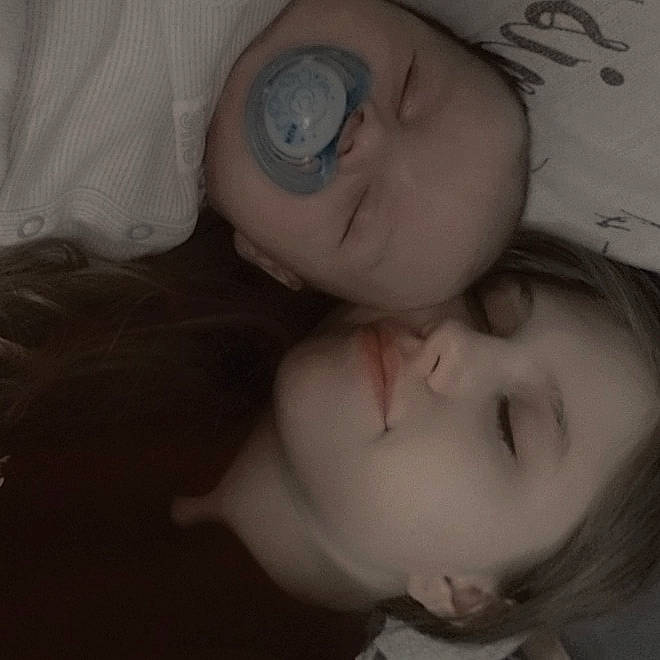 Cayde is registered to the contest to win money with this photo: cheek, chin, ear, eye, eyebrow, eyelash, face, forehead, gesture, hair, hairstyle, happy, iris, jaw, lip, mouth, neck, nose, person, skin