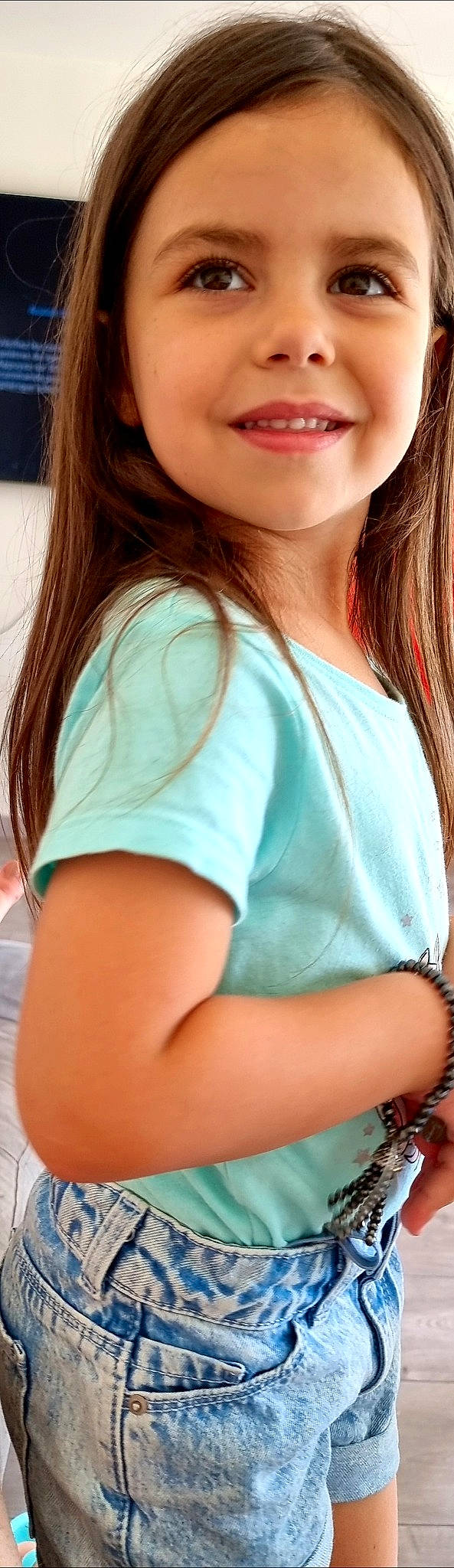 Jenna participe au concours pour gagner de l'argent avec cette photo : aqua, azure, clothing, elbow, eyebrow, eyelash, joint, joy, lip, mouth, muscle, neck, outerwear, person, shoulder, skin, sleeve, street_fashion, t_shirt, thigh