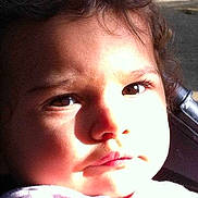 Ilyana participe au concours pour gagner de l'argent avec cette photo :