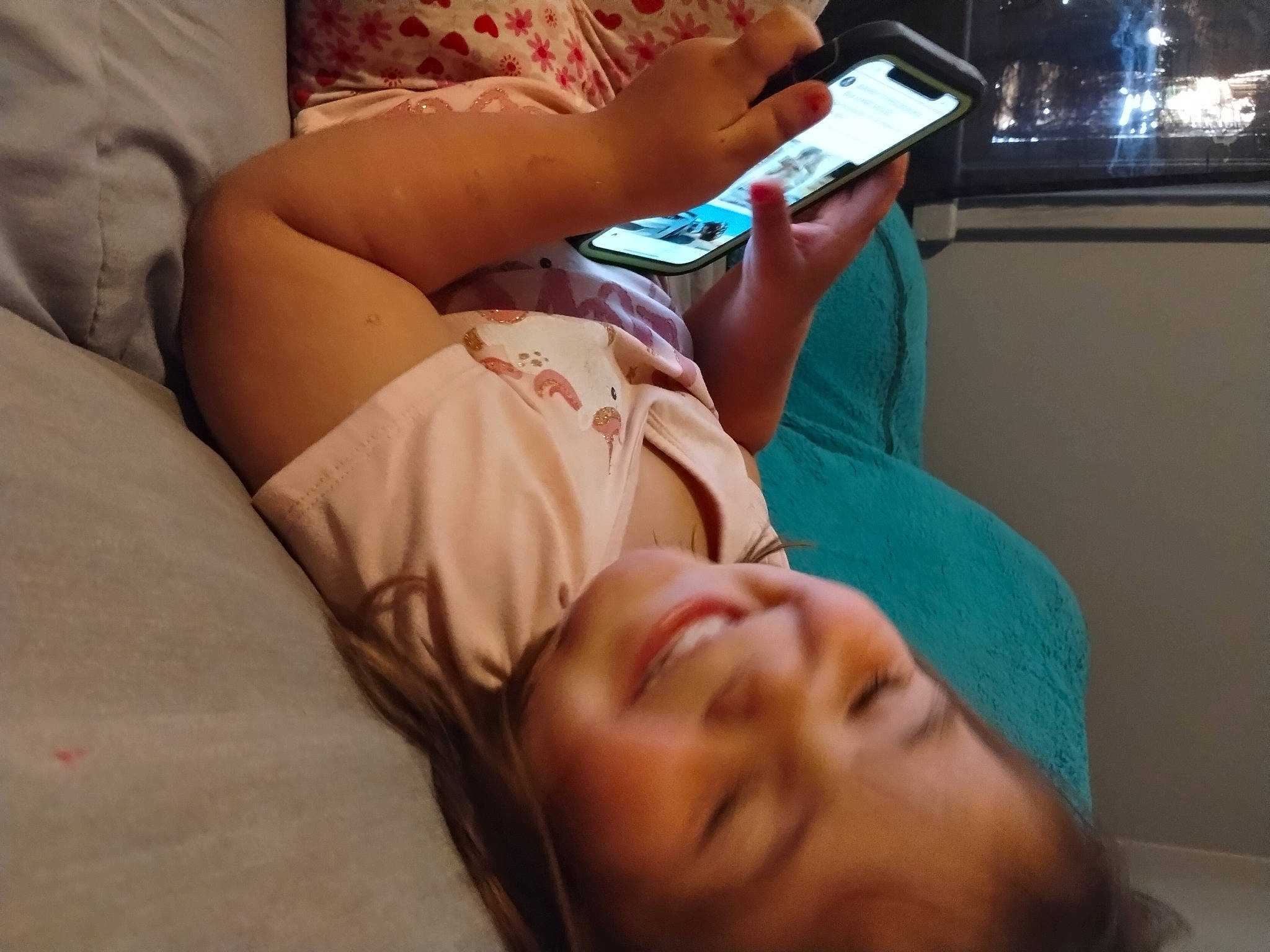 Evelynn joined the competition — help win amazing prizes! abdomen, black_hair, chest, comfort, elbow, eyewear, finger, hairstyle, happy, human, human_body, joint, joy, knee, mouth, muscle, person, shoulder, skin, smile