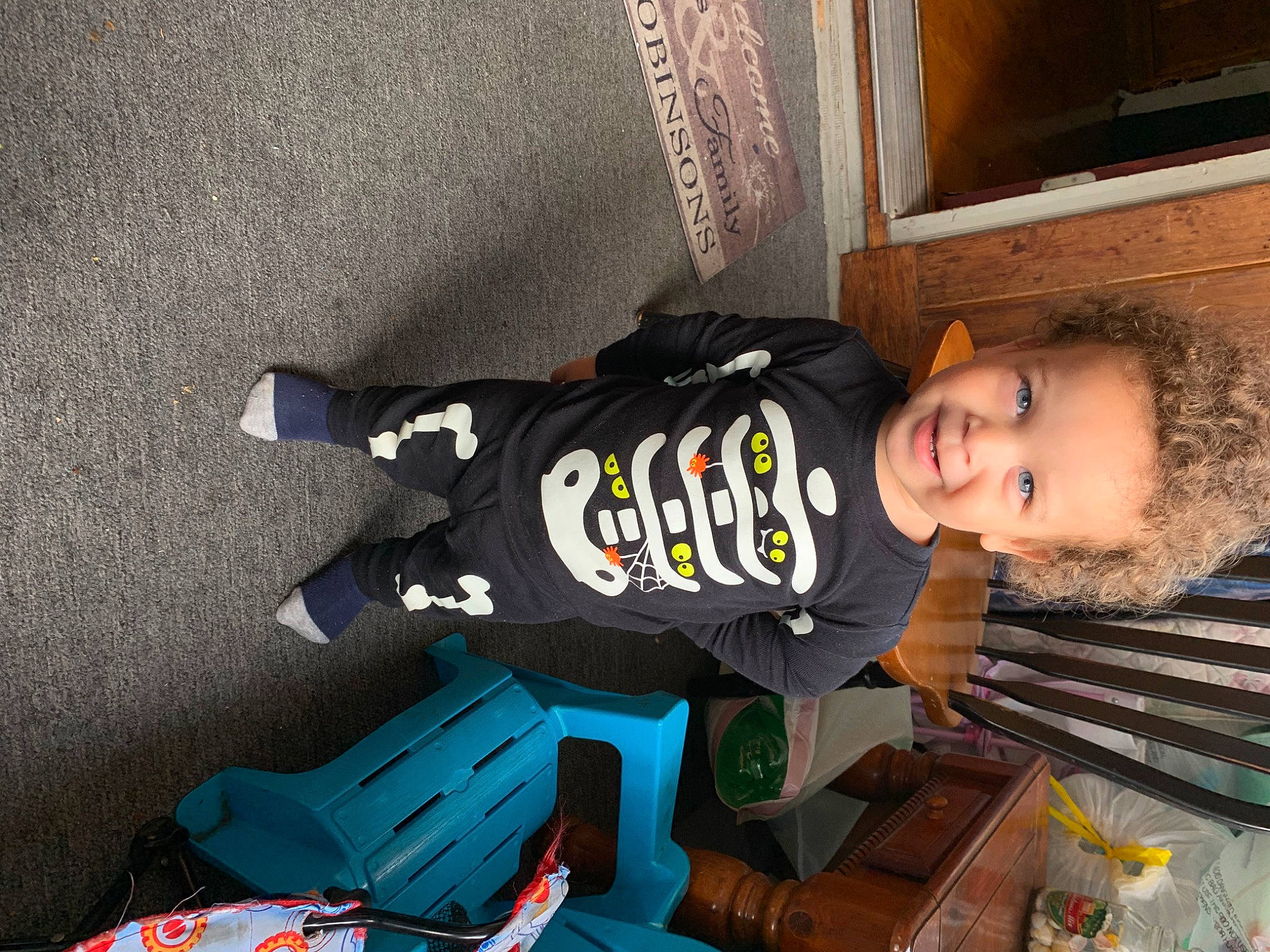 Dion is registered to the contest to win money with this photo: joy, person