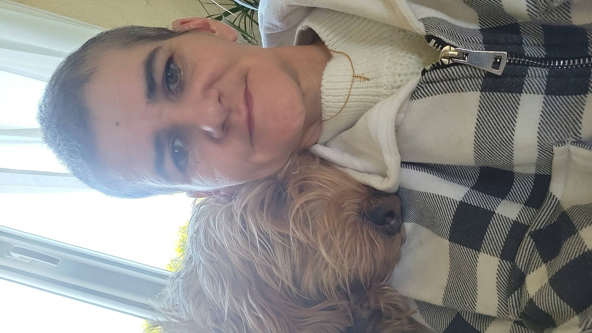 Louna participe au concours pour gagner de l'argent avec cette photo : beard, carnivore, child, comfort, companion_dog, dog, dog_breed, ear, eyelash, facial_hair, fur, happy, linens, nap, nose, plaid, selfie, small_terrier, sporting_group, terrier