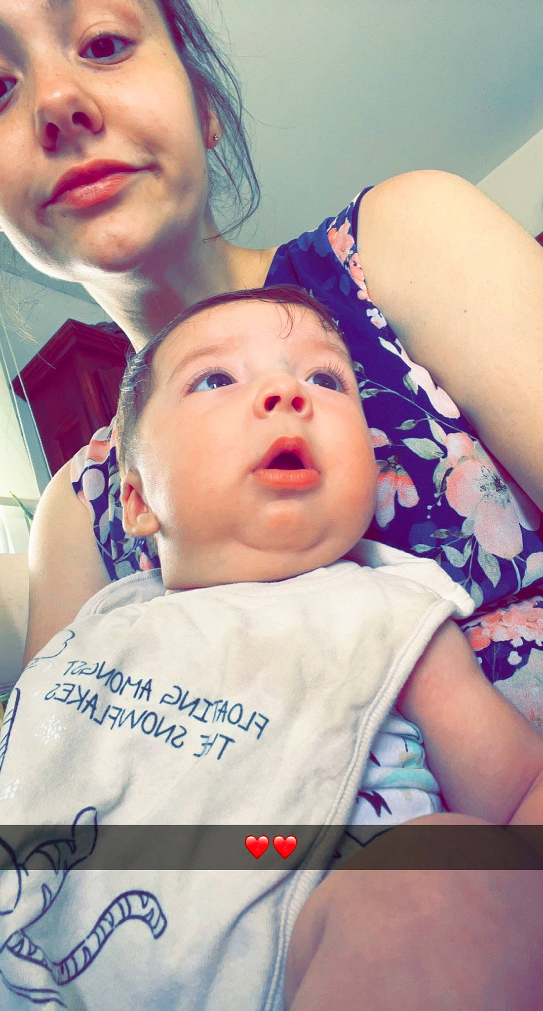 édenn participe au concours pour gagner de l'argent avec cette photo : baby, cheek, chin, cool, eyebrow, eyelash, face, facial_expression, forehead, fun, gesture, hairstyle, happy, headwear, iris, lip, mouth, nose, person, skin