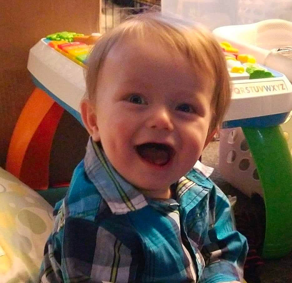 Bryton is registered to the contest to win money with this photo: baby, baby_laughing, cheek, child, cool, ear, eating, eye, face, facial_expression, happy, head, iris, laugh, mouth, nose, person, play, smile, toddler