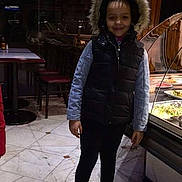 Anissa participe au concours pour gagner de l'argent avec cette photo :