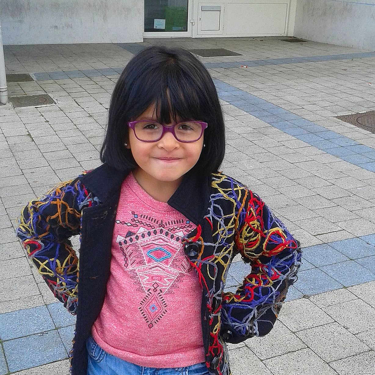 Eminé participe au concours pour gagner de l'argent avec cette photo :