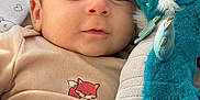 Nolan a rejoint le concours — aidez-le/la à gagner de superbes lots ! architecture, baby, bed, blanket, building, couch, cushion, face, furniture, head, homedecor, hospital, newborn, person, photography, plush, portrait, quilt, sleeping, toy