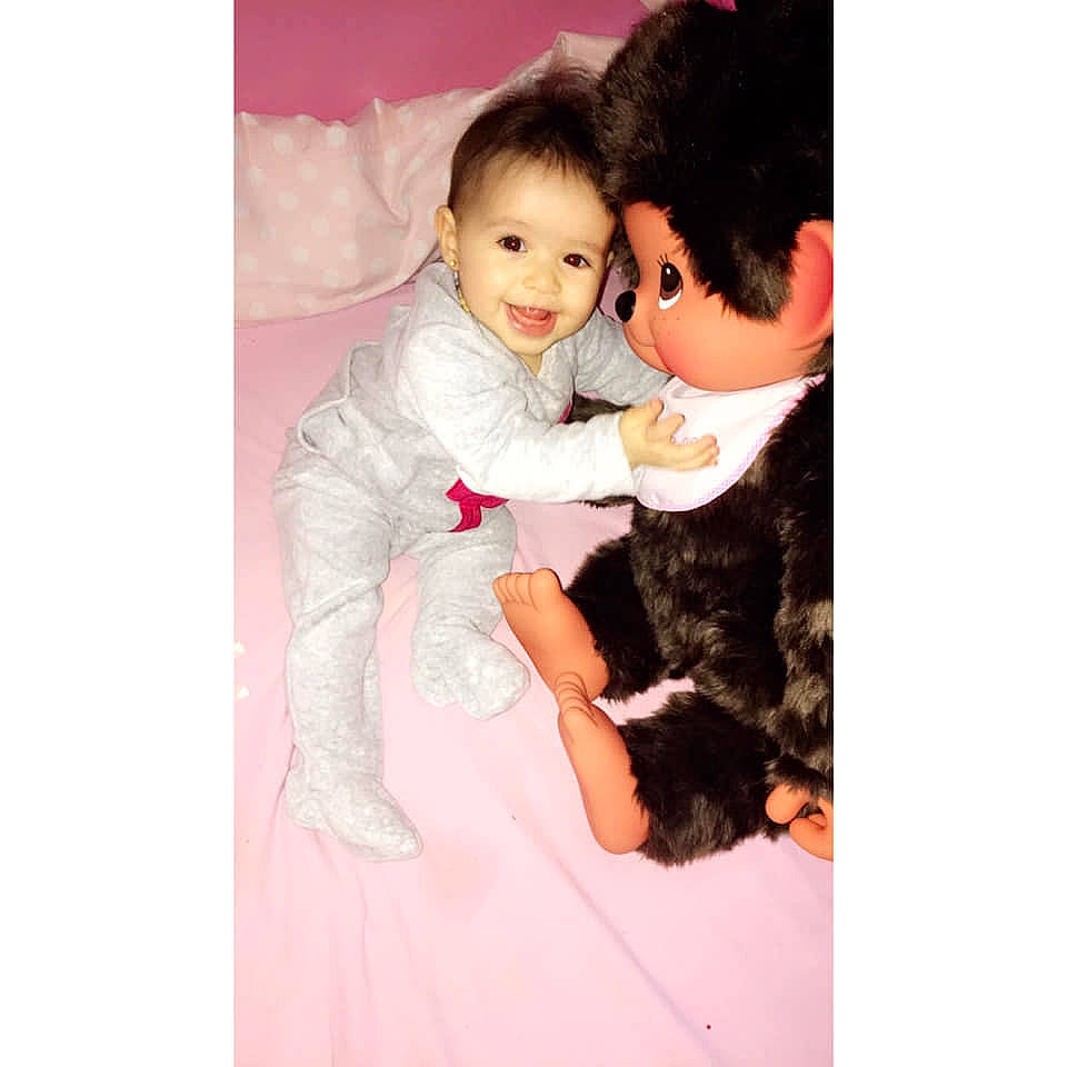 Shirel a rejoint le concours — aidez-le/la à gagner de superbes lots ! black_hair, child, daughter, dress, hair, hairstyle, happy, long_hair, person, pink, smile, toddler