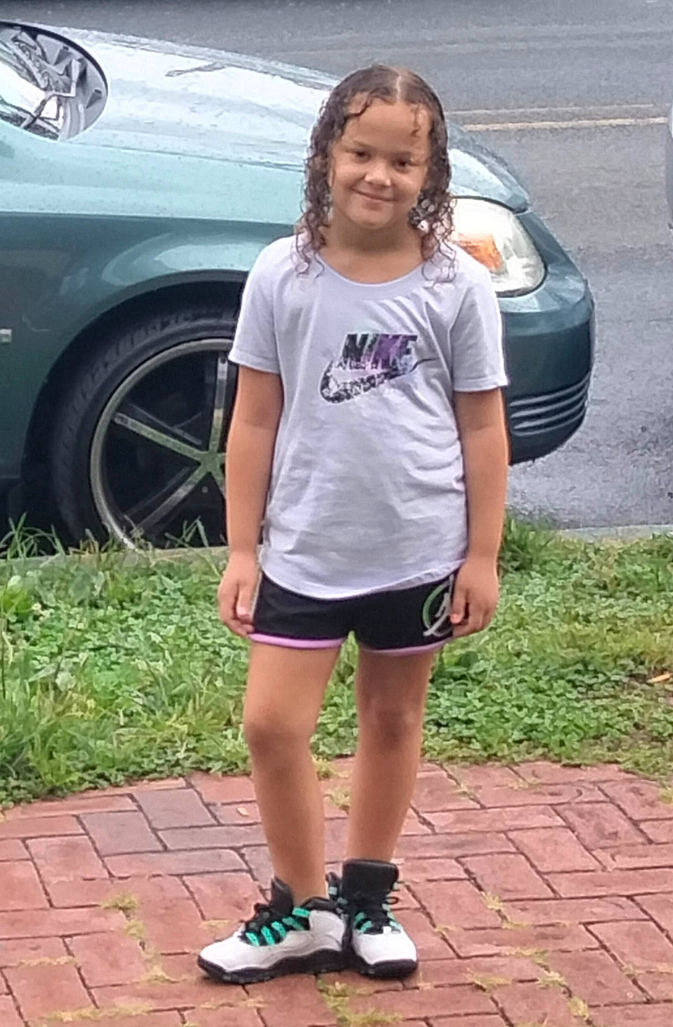 Alaina is registered to the contest to win money with this photo: asphalt, automotive_design, automotive_exterior, automotive_lighting, automotive_tire, car, grass, joy, land_vehicle, light, motor_vehicle, person, personal_luxury_car, photograph, shorts, t_shirt, thigh, tire, vehicle, vehicle_door