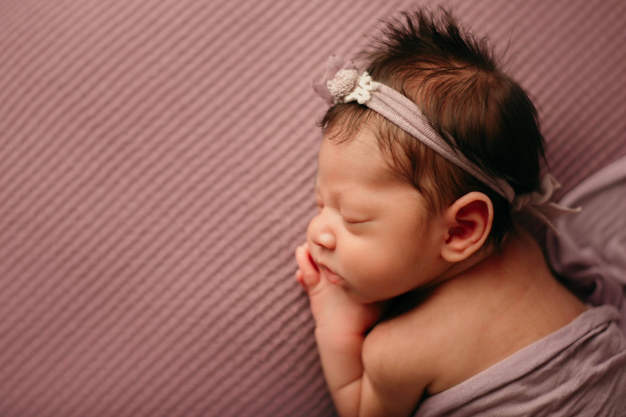 Saraí is registered to the contest to win money with this photo: baby, bridal_accessory, brown_hair, child, comfort, ear, eyebrow, eyelash, fashion_accessory, flash_photography, gesture, grass, hair_accessory, happy, headband, headgear, headpiece, jewellery, neck, person