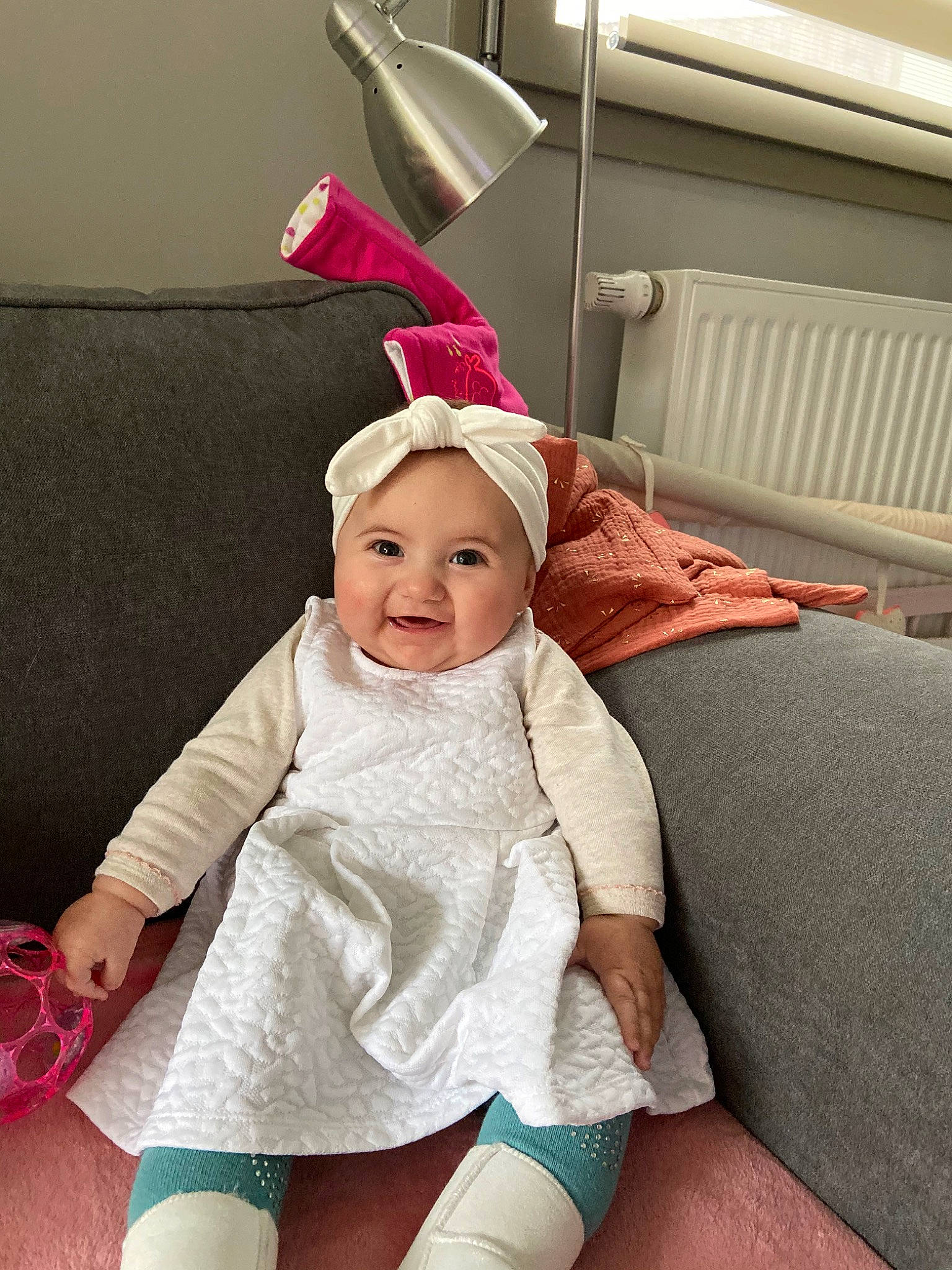 Camila a rejoint le concours — aidez-le/la à gagner de superbes lots ! arm, baby, baby_toddler_clothing, child, costume, headgear, leg, person, pink, sleeve, toddler