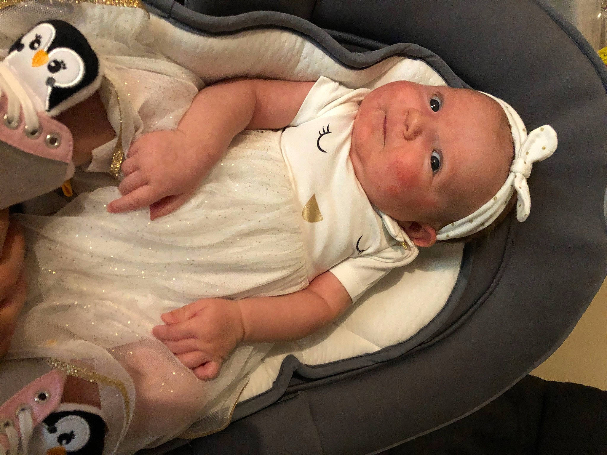 Rose a rejoint le concours — aidez-le/la à gagner de superbes lots ! arm, baby, baby_sleeping, birth, cheek, child, leg, person, product, toddler