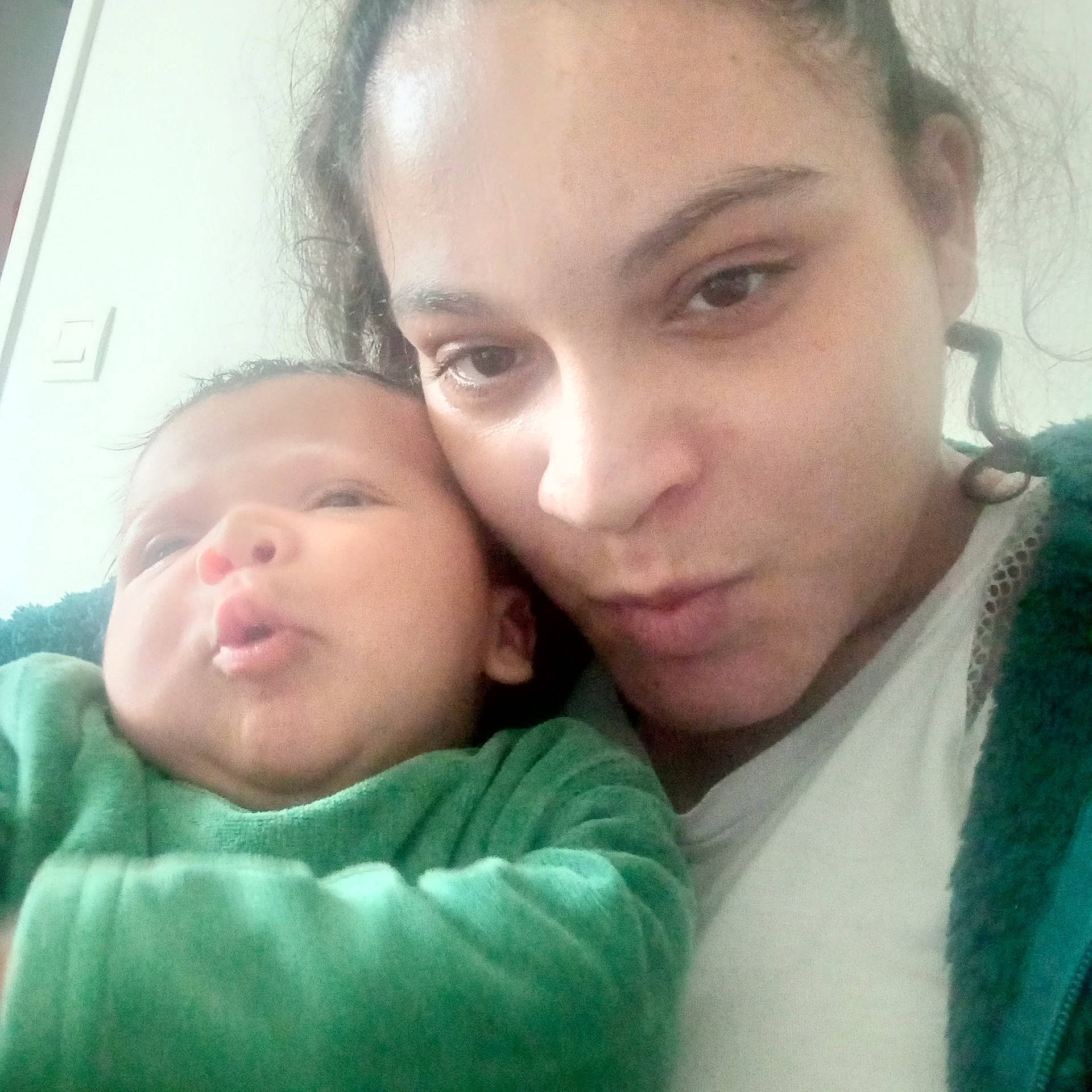 Kevin a rejoint le concours — aidez-le/la à gagner de superbes lots ! baby, cheek, child, chin, comfort, cool, ear, eye, eyebrow, eyelash, forehead, gesture, happy, iris, lip, mouth, nose, person, selfie, skin