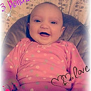 Aria is registered to the contest to win money with this photo: