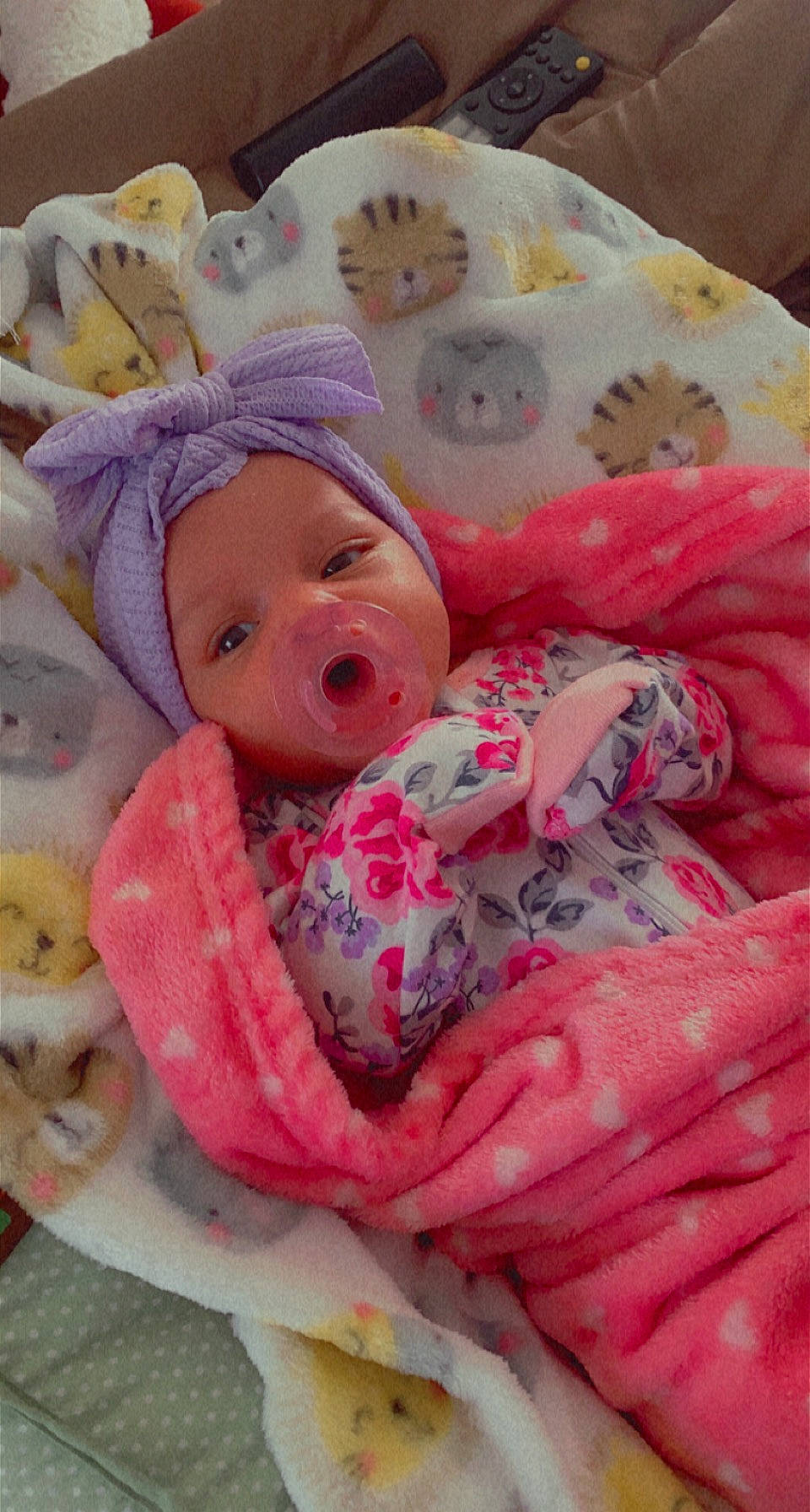 Zhavia is registered to the contest to win money with this photo: baby, baby_products, baby_safety, baby_sleeping, baby_toddler_clothing, baby_toys, bedding, bedtime, cheek, child, comfort, headwear, linens, magenta, pattern, peach, person, pink, room, skin