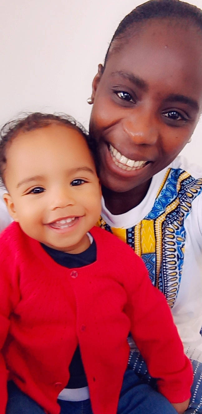 Mina participe au concours pour gagner de l'argent avec cette photo : cheek, chin, eye, eyebrow, face, facial_expression, forehead, hairstyle, happy, head, human, iris, joy, lip, mouth, nose, organ, person, product, skin