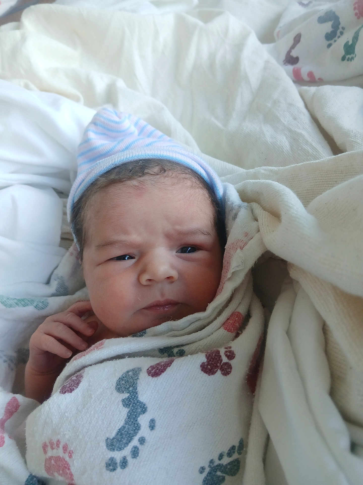 Leeilah joined the competition — help win amazing prizes! baby, blanket, child, comfort, cozy, cute, expression, face, footprint_pattern, hand, hat, indoors, infant, newborn, newborn_baby, portrait, skin, sleepwear, soft, wrapped